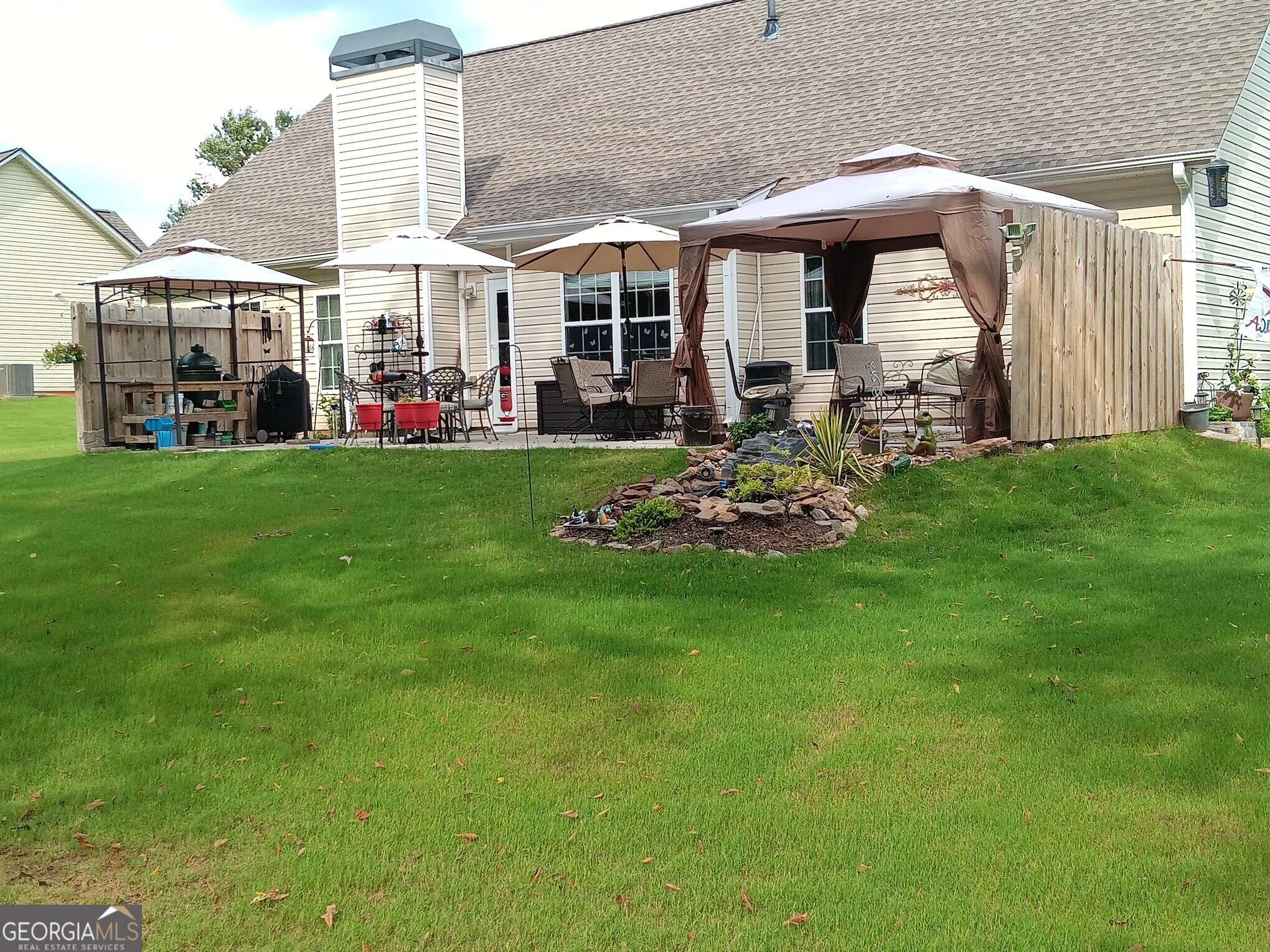 Loganville, GA 30052,969 Golden Meadows LN