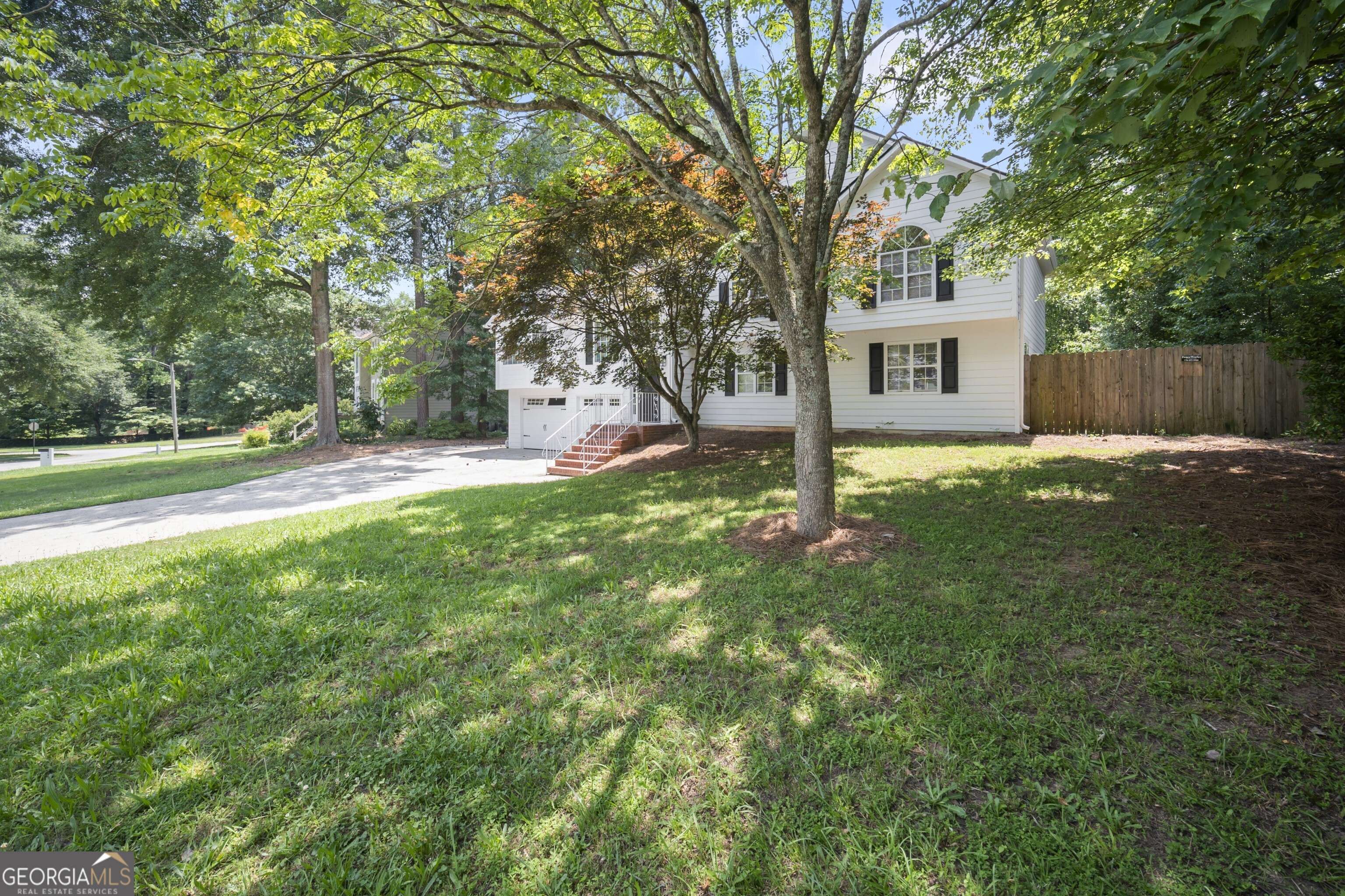 Austell, GA 30106,990 Trestle DR