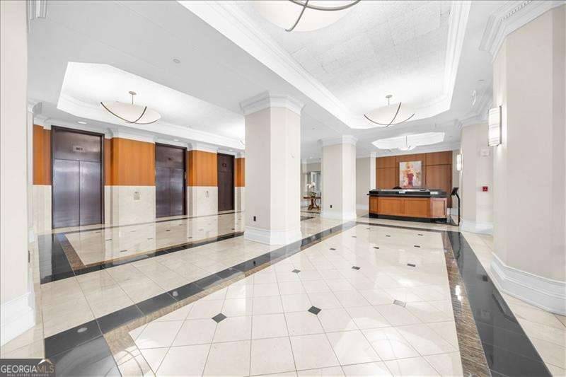 Atlanta, GA 30326,3475 Oak Valley RD ##410