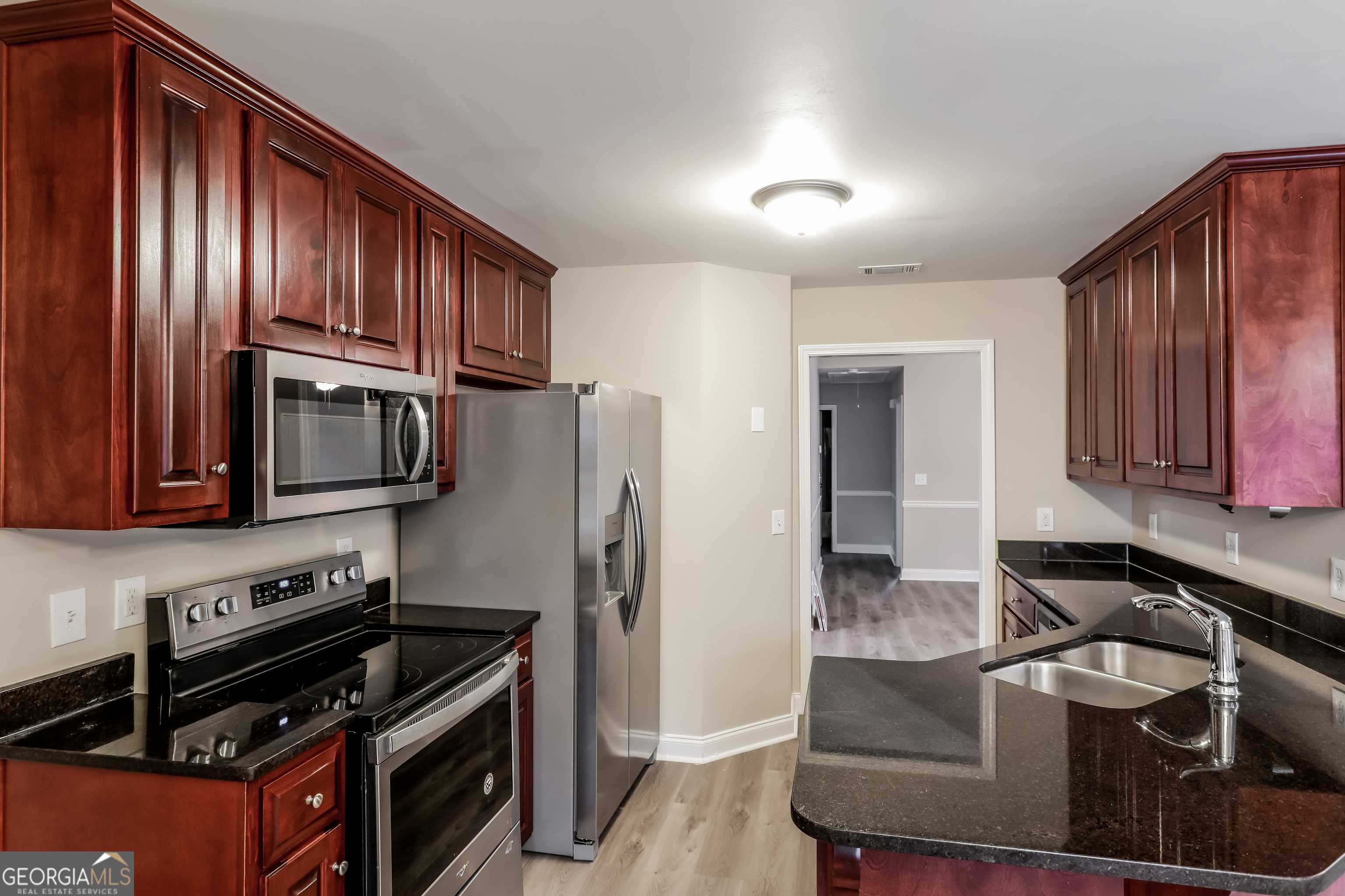 Auburn, GA 30011,2082 Blackberry LN