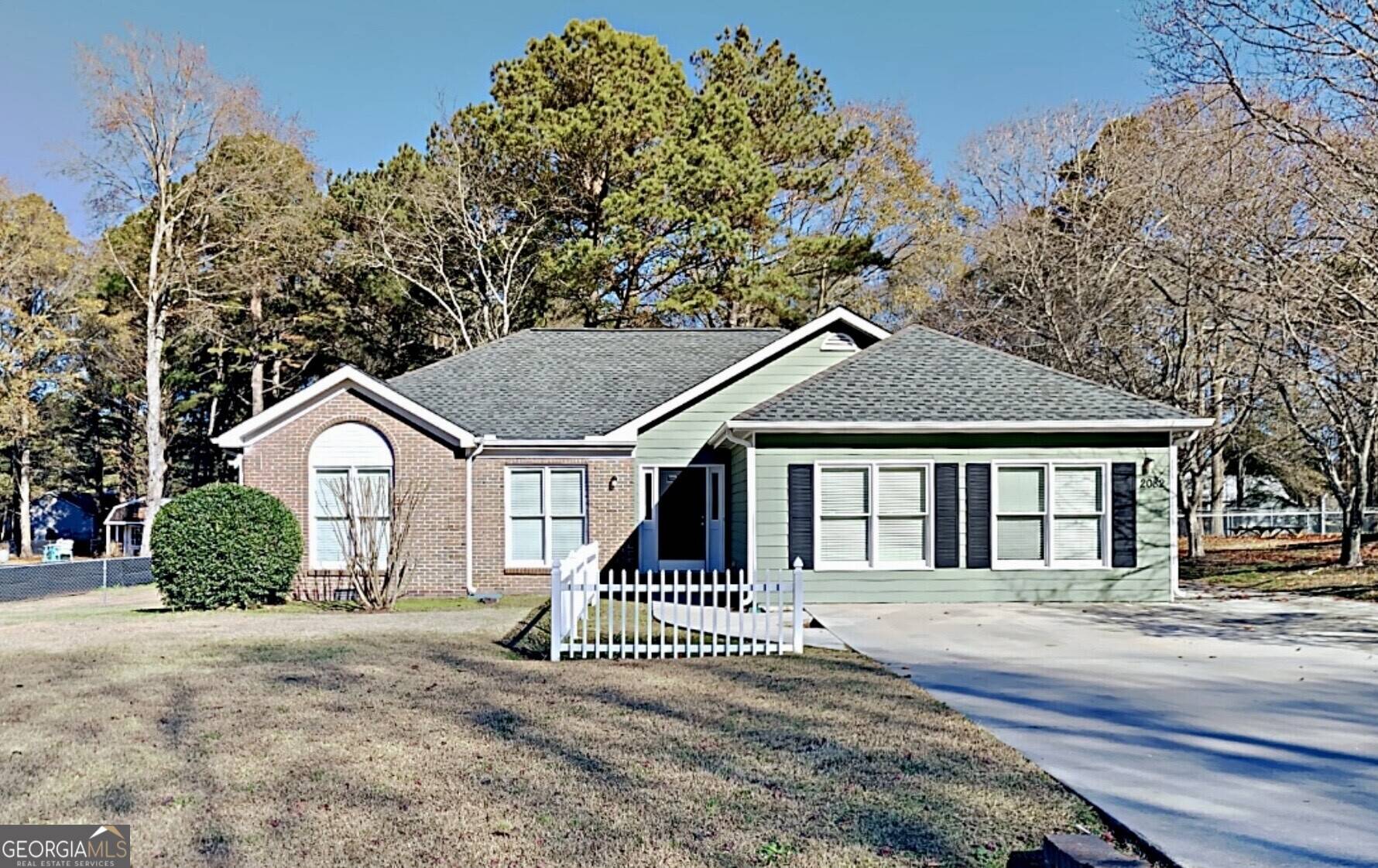 Auburn, GA 30011,2082 Blackberry LN