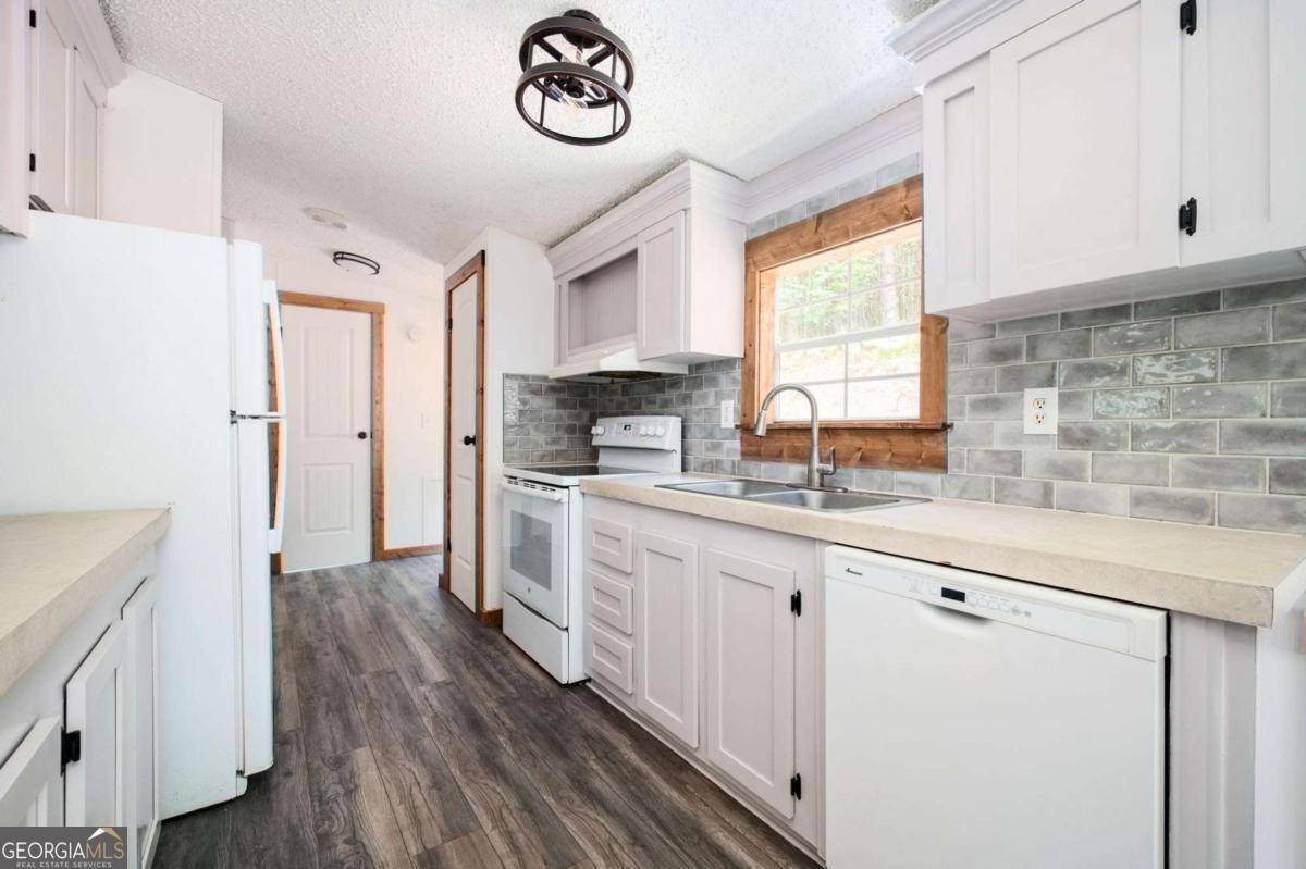 Fairmount, GA 30139,13675 Highway 53 W