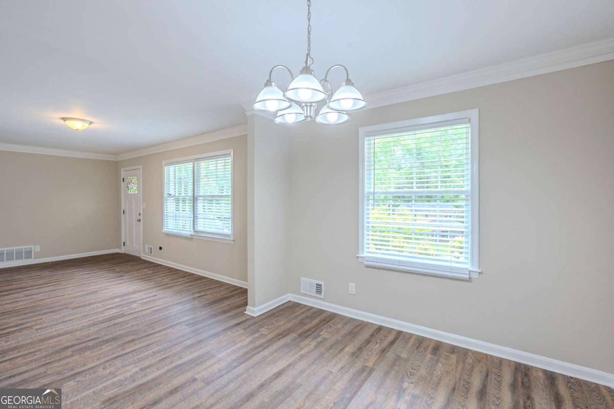 Atlanta, GA 30344,3030 Golden DR