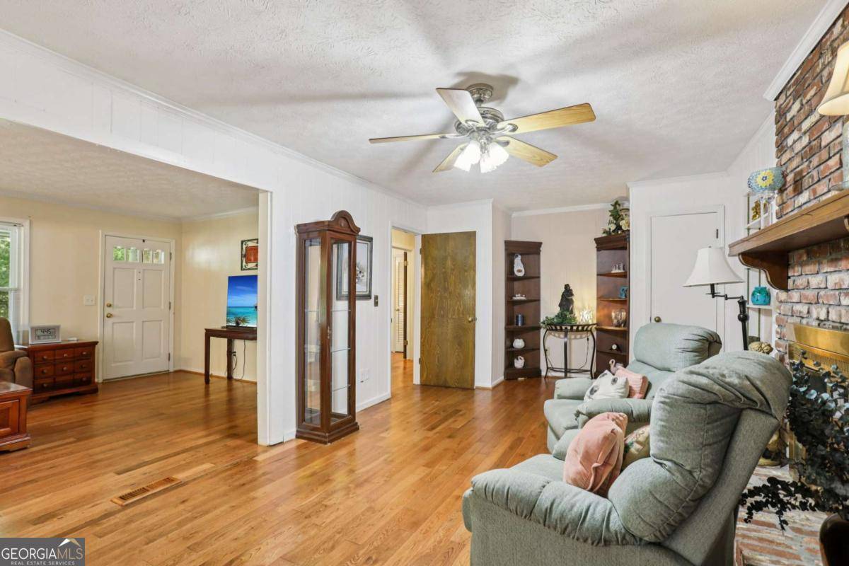 Stone Mountain, GA 30087,5623 Crestwood DR