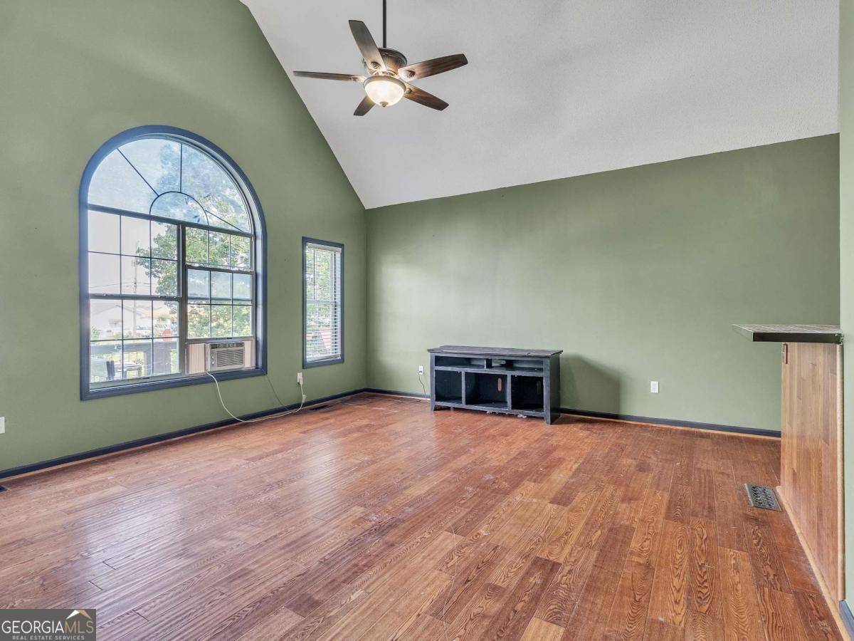 Calhoun, GA 30701,100 Twin Oaks DR