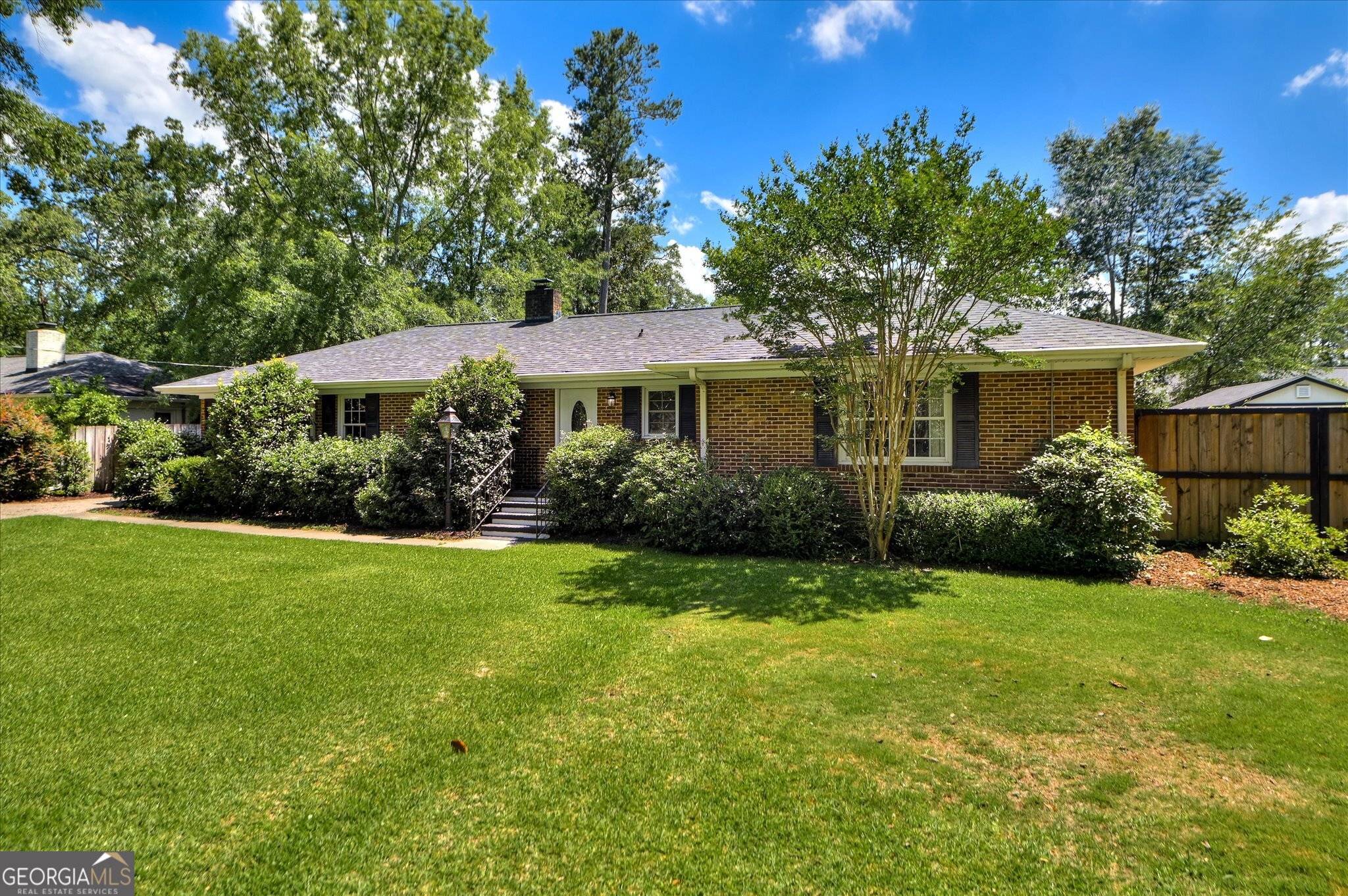 Aiken, SC 29801,215 SE Barnard AVE