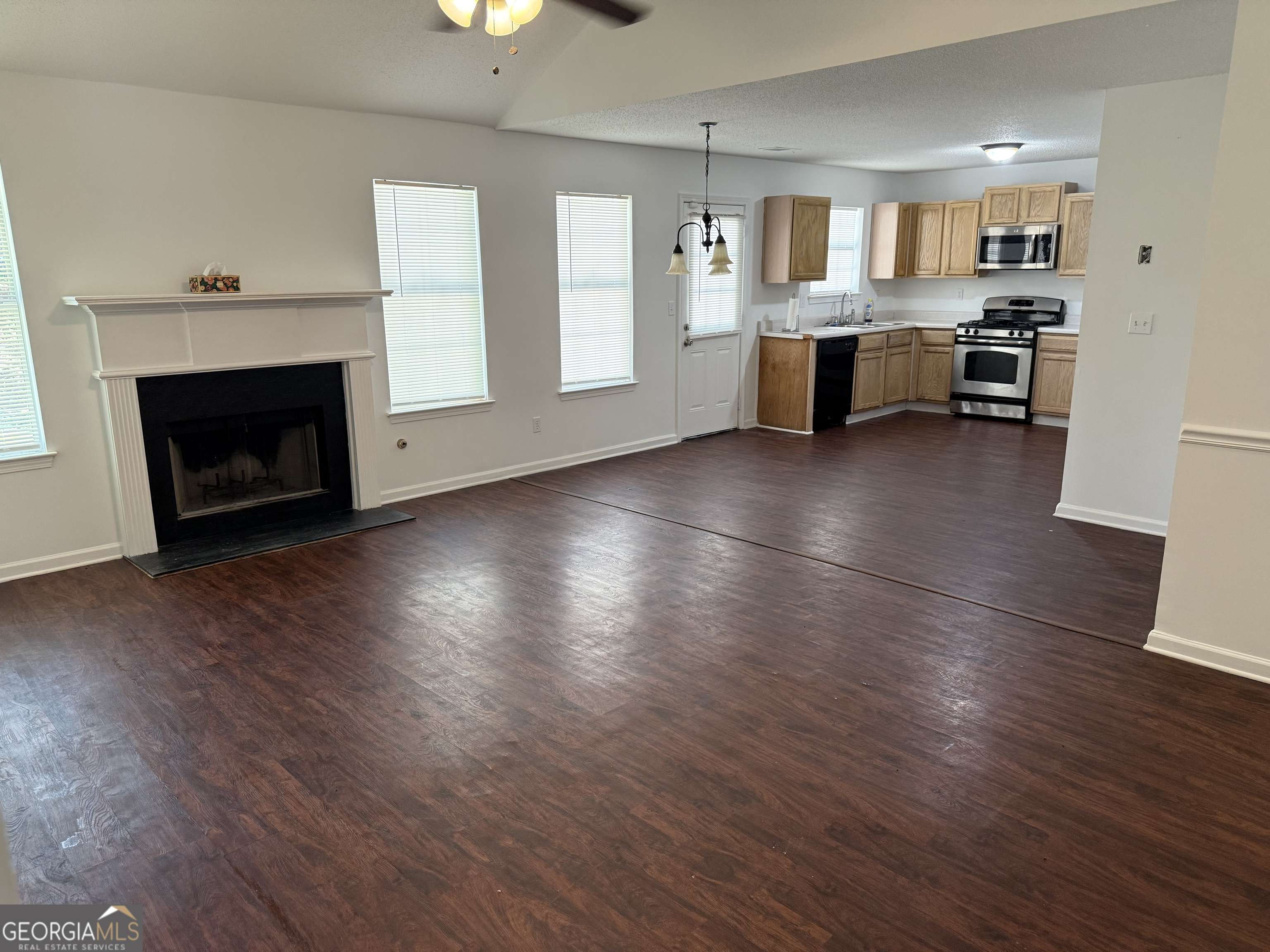 Lithonia, GA 30058,6372 Stonebridge Creek LN