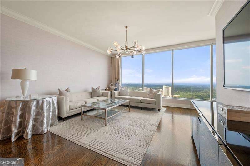 Atlanta, GA 30326,3630 Peachtree RD NE #2706