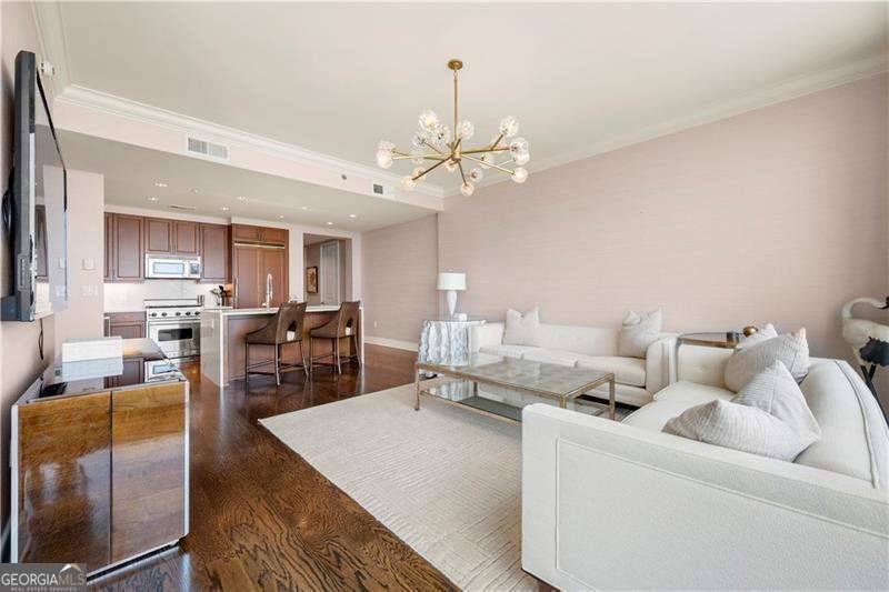 Atlanta, GA 30326,3630 Peachtree RD NE #2706