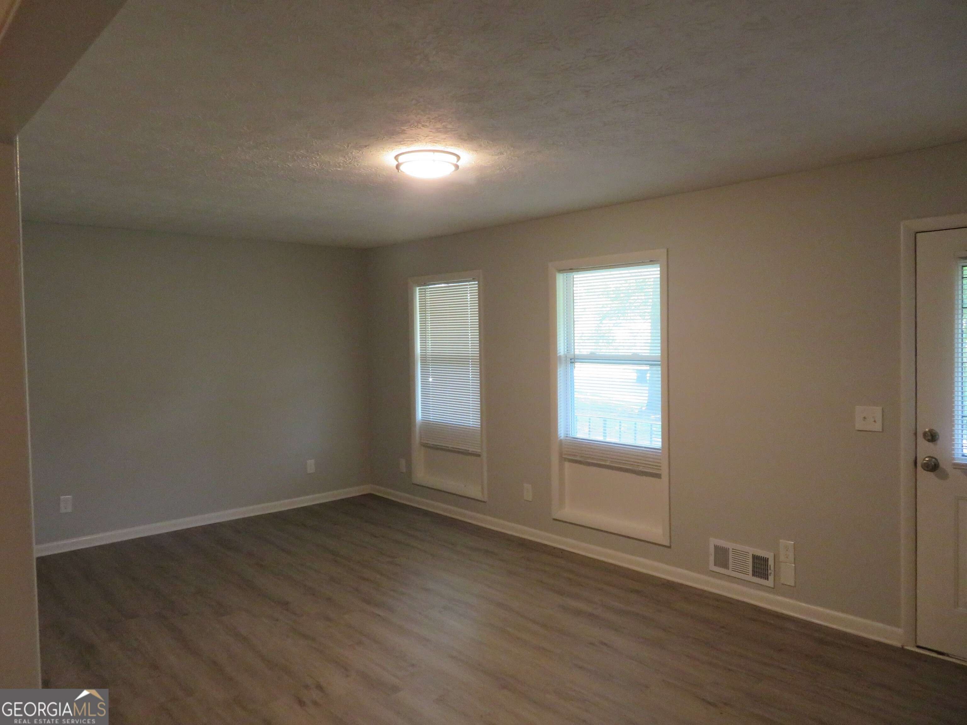 Acworth, GA 30102,5512 Arrowhead DR