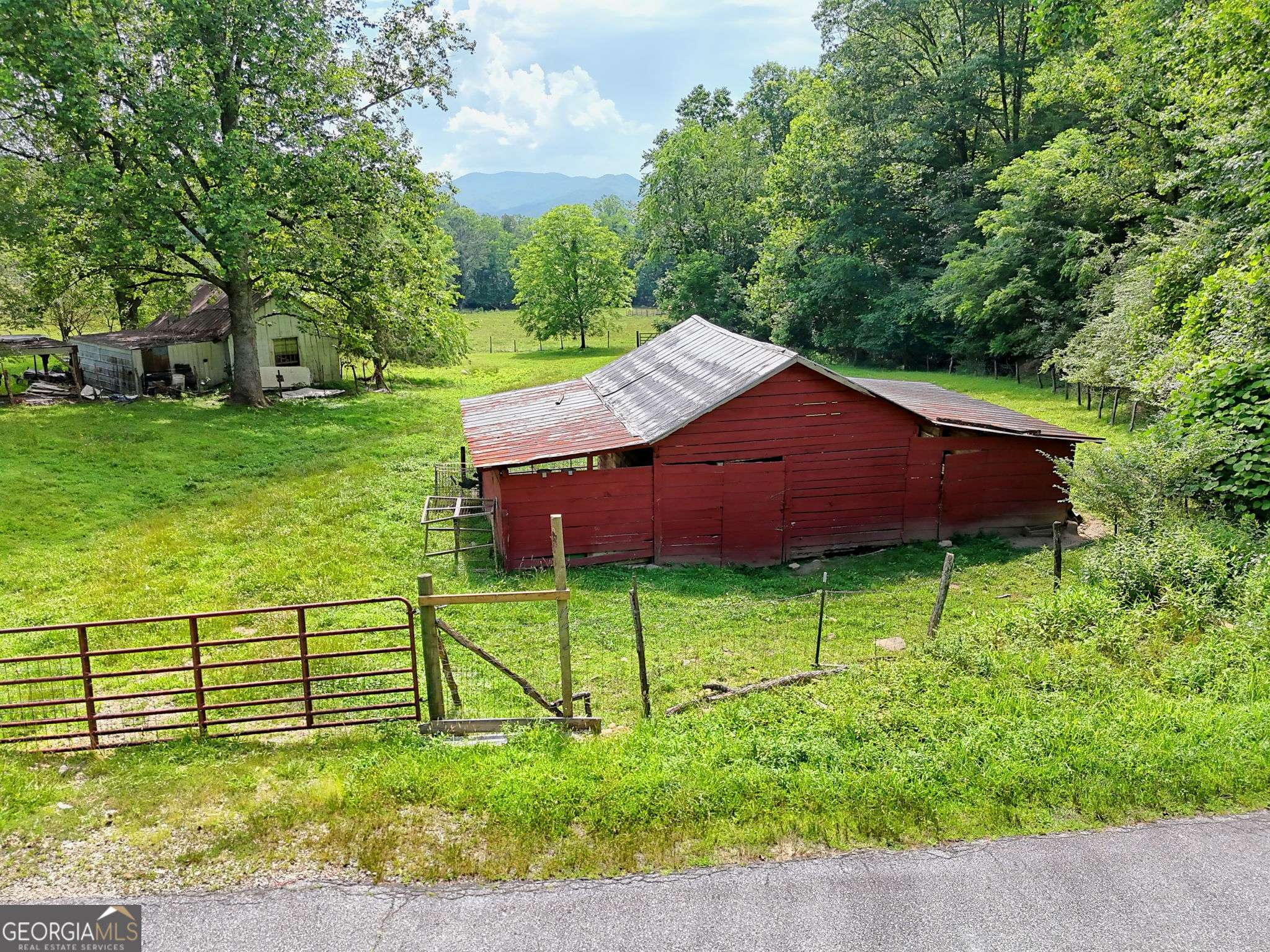Rabun Gap, GA 30568,0 Ponderosa Road