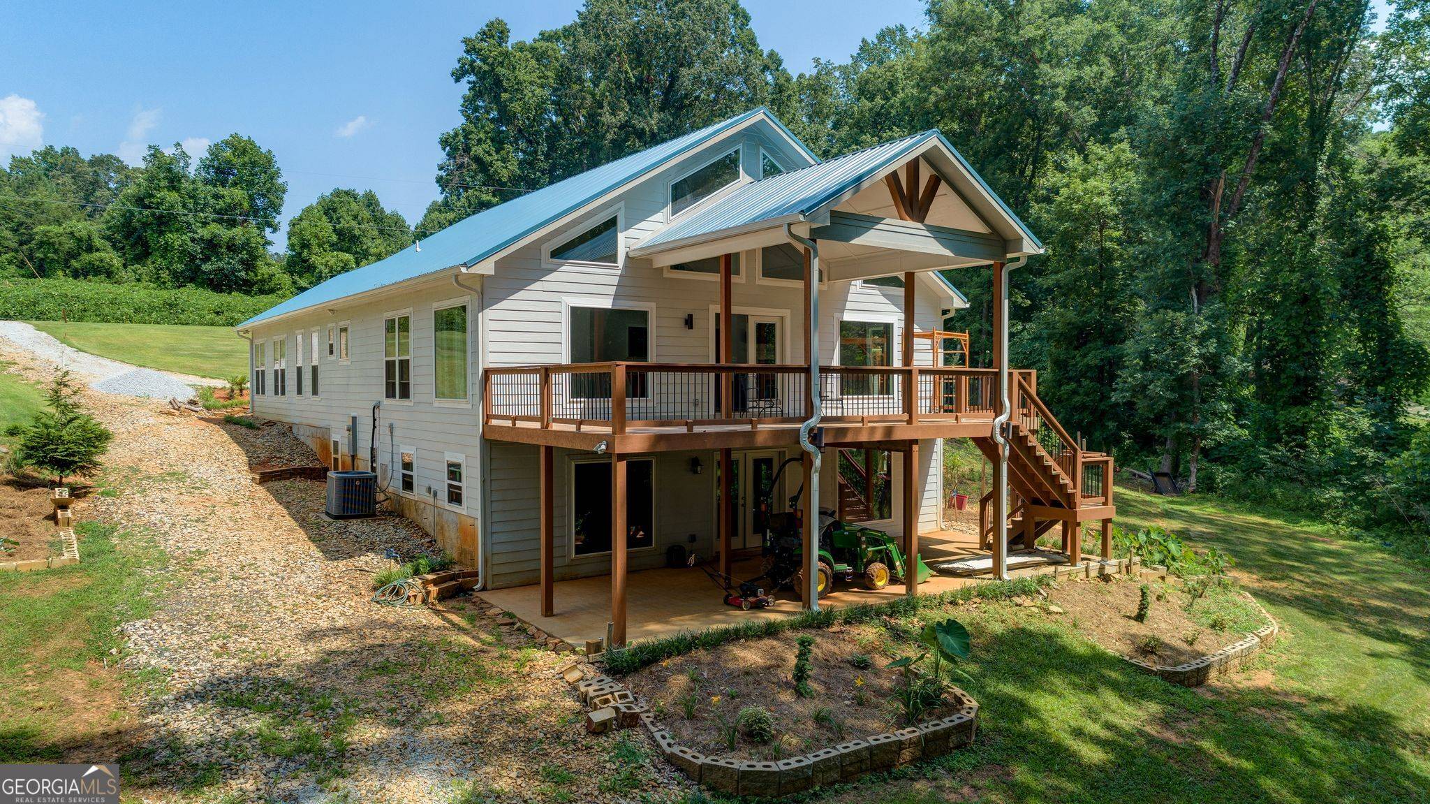 Toccoa, GA 30577,1010 Lakeland DR