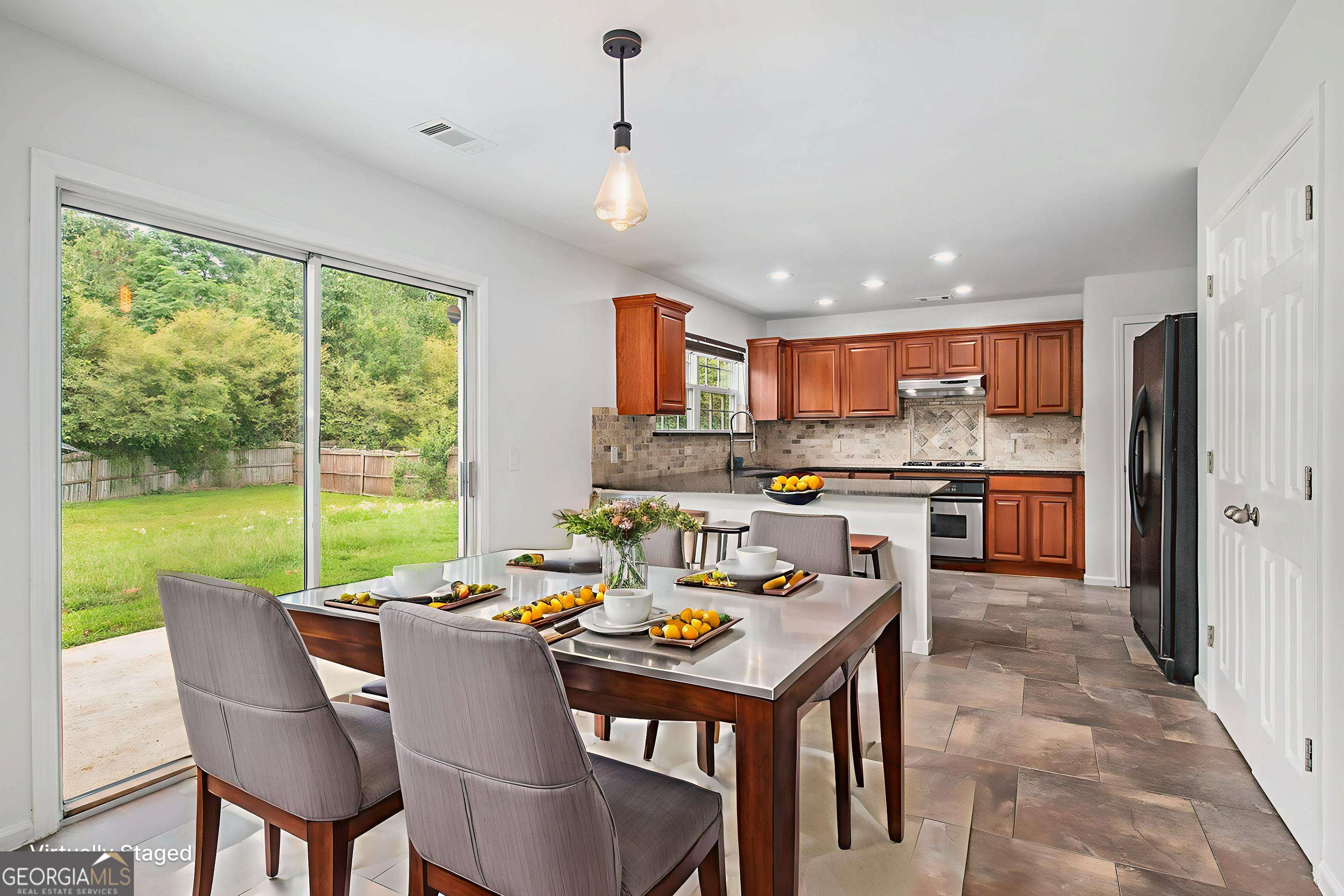 Grayson, GA 30017,926 Hawthorn LN