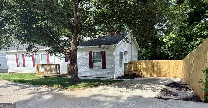 Atlanta, GA 30310,1090 COLEMAN