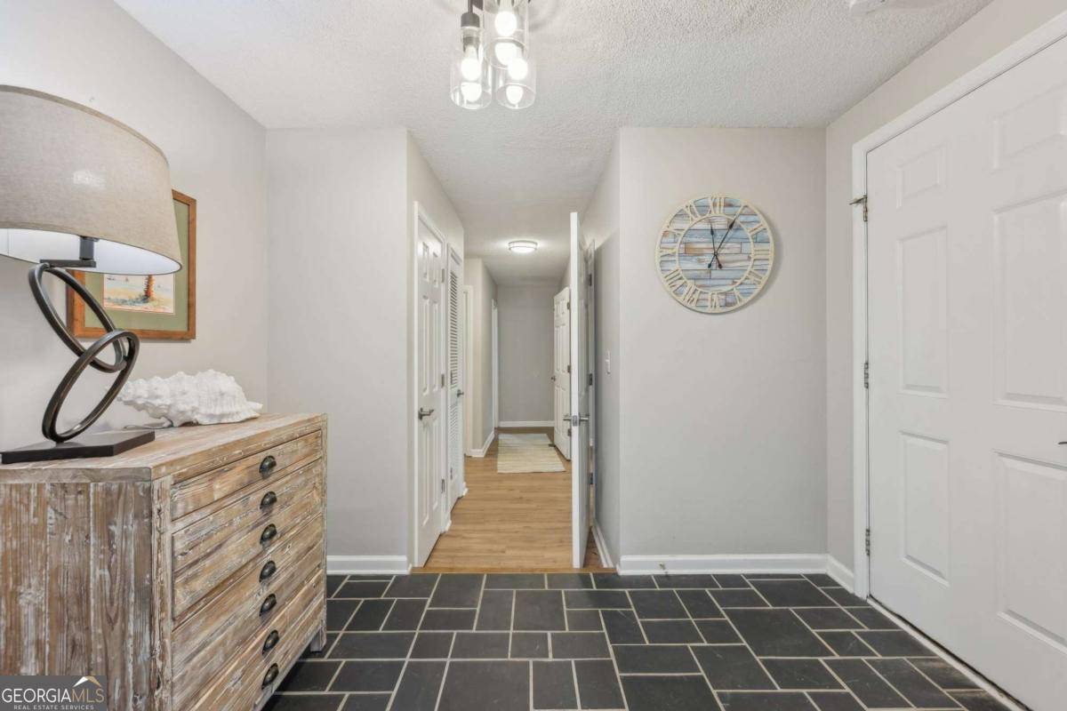 Peachtree Corners, GA 30092,6495 Deerings LN