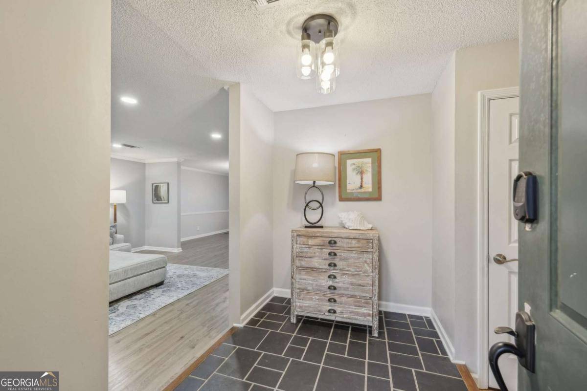Peachtree Corners, GA 30092,6495 Deerings LN