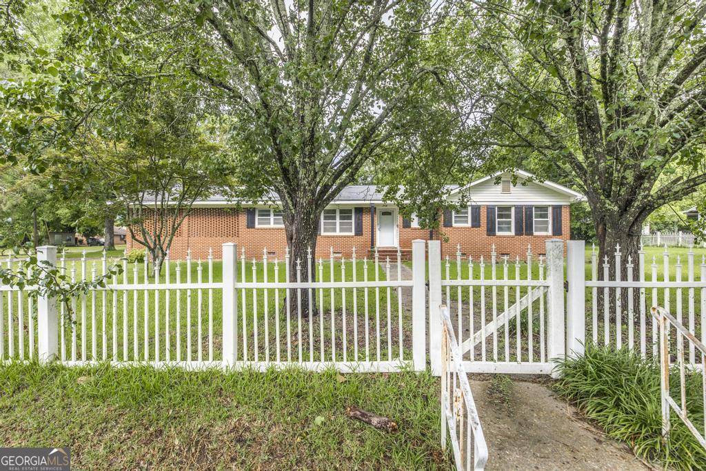 Vienna, GA 31092,208 S 6th ST
