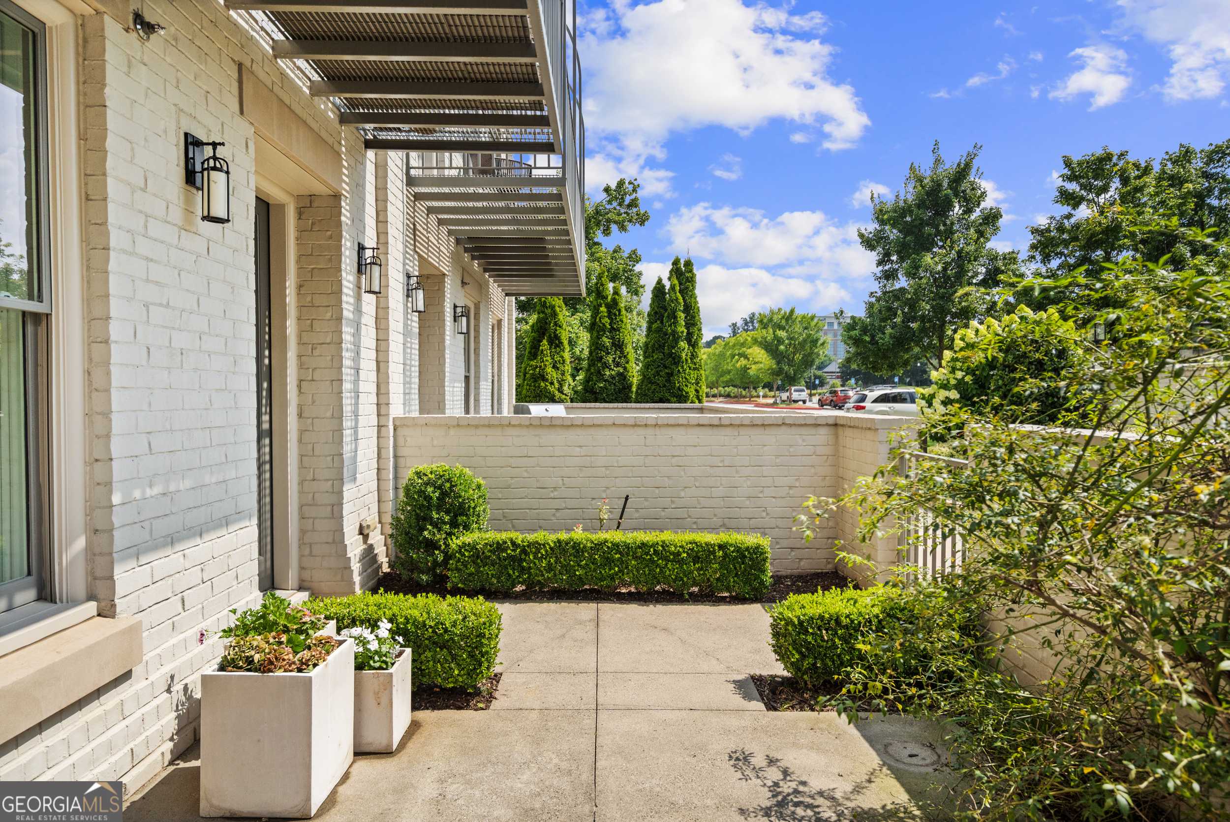 Alpharetta, GA 30009,355 S Esplanade