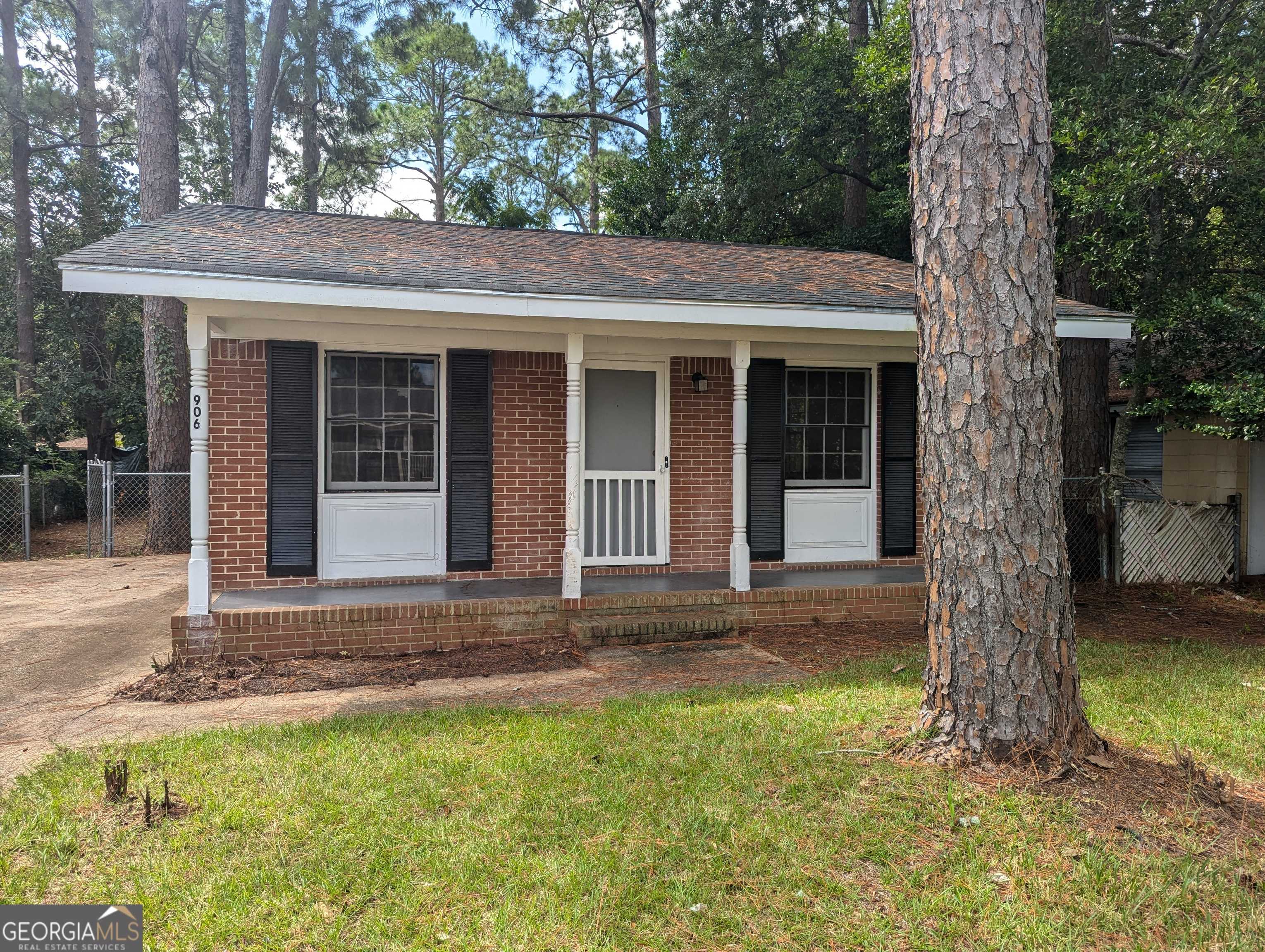 Albany, GA 31701,906 Holloway AVE