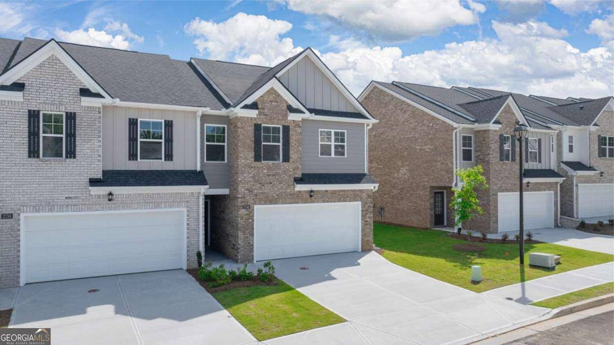 Loganville, GA 30052,205 SILVER MOON DR