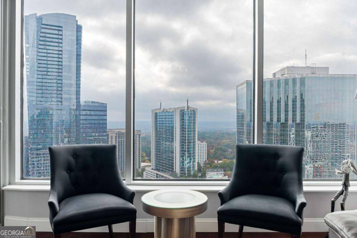 Atlanta, GA 30326,3338 Peachtree RD NE #3406