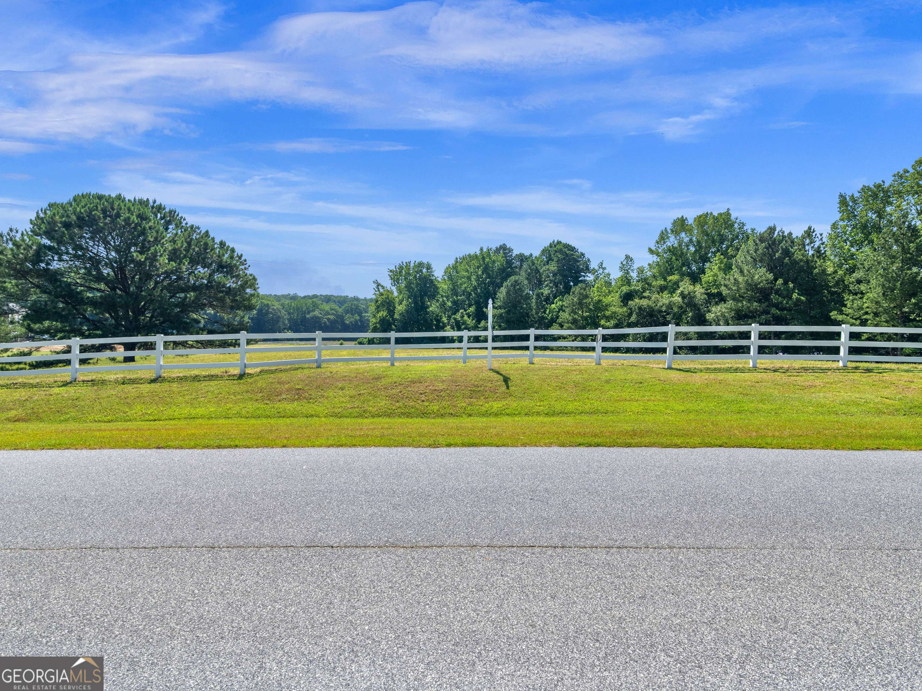 Oxford, GA 30054,10 Longview DR