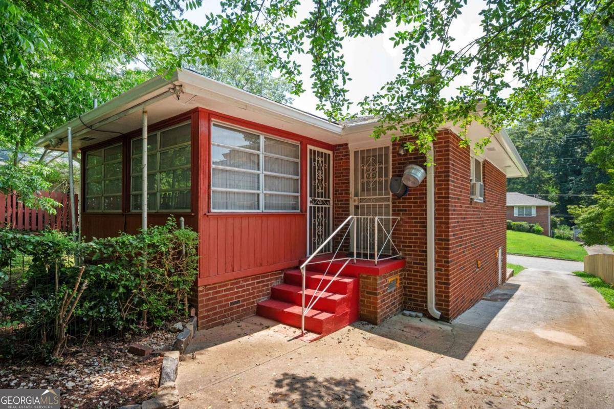 Atlanta, GA 30344,2581 N Clark DR