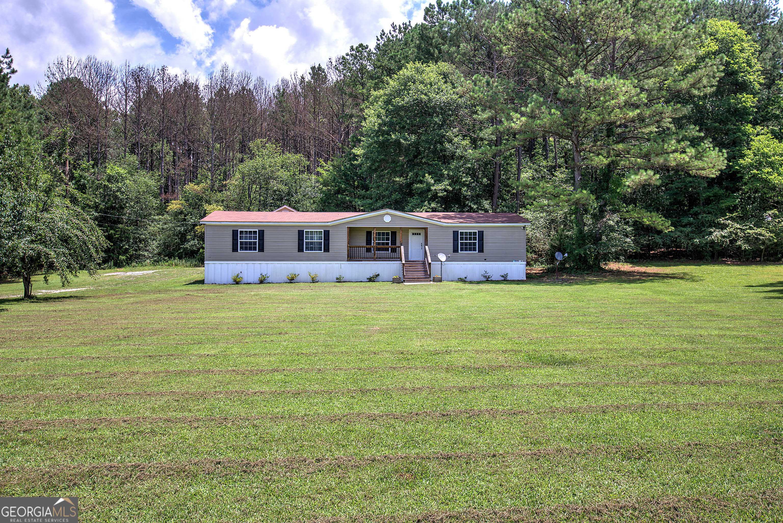 Aragon, GA 30104,1525 Bailey RD