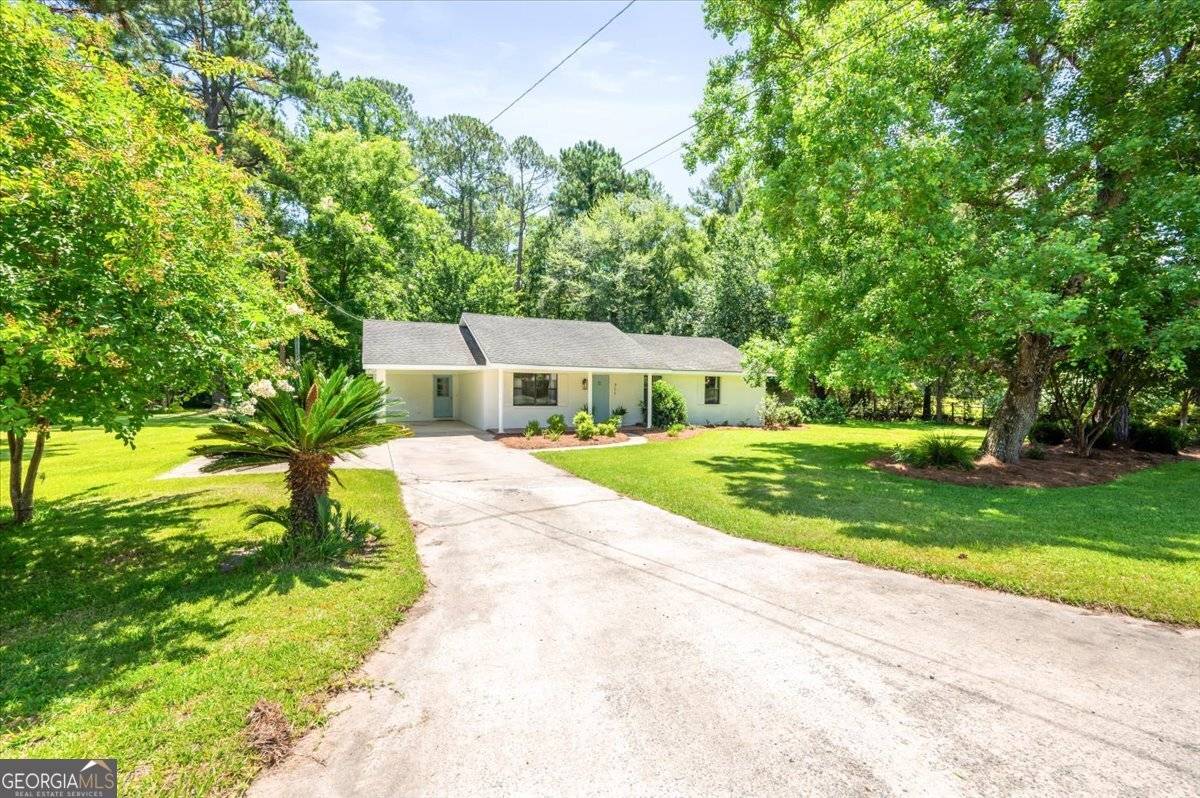 Blackshear, GA 31516,711 Chapman ST