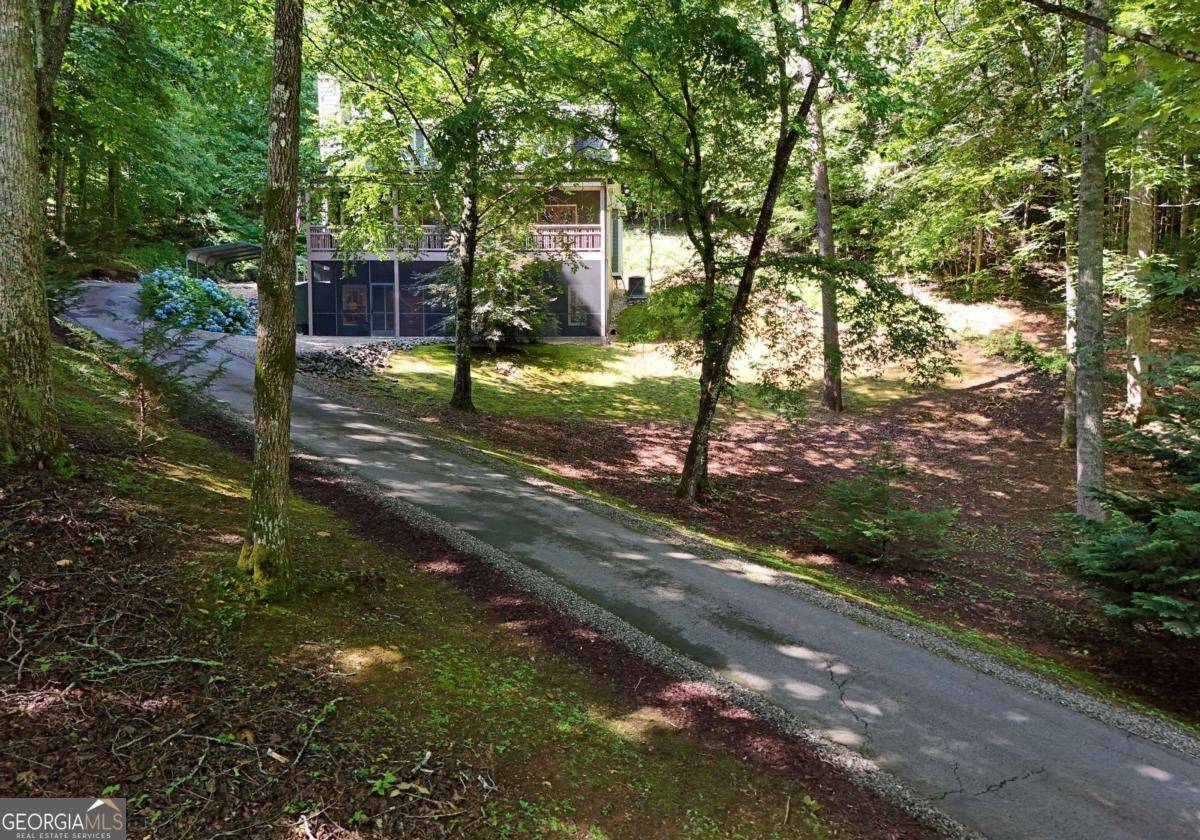Hiawassee, GA 30546,142 Evergreen RD