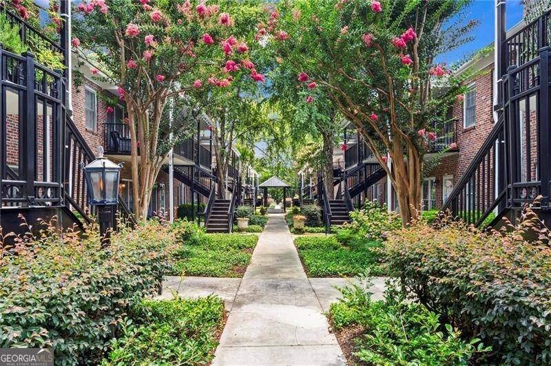 Atlanta, GA 30319,3675 Peachtree RD NE #27
