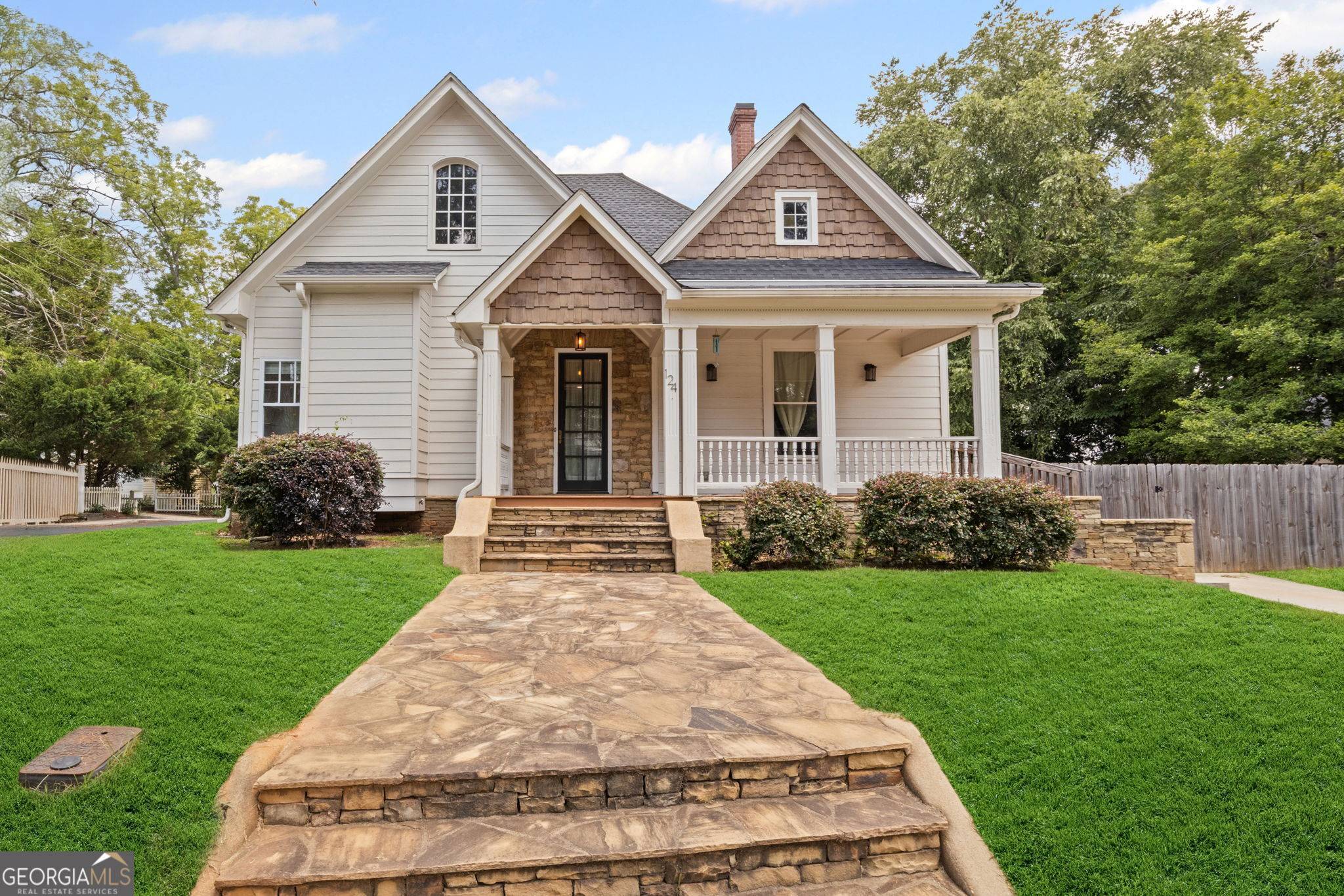 Newnan, GA 30263,124 E Broad ST