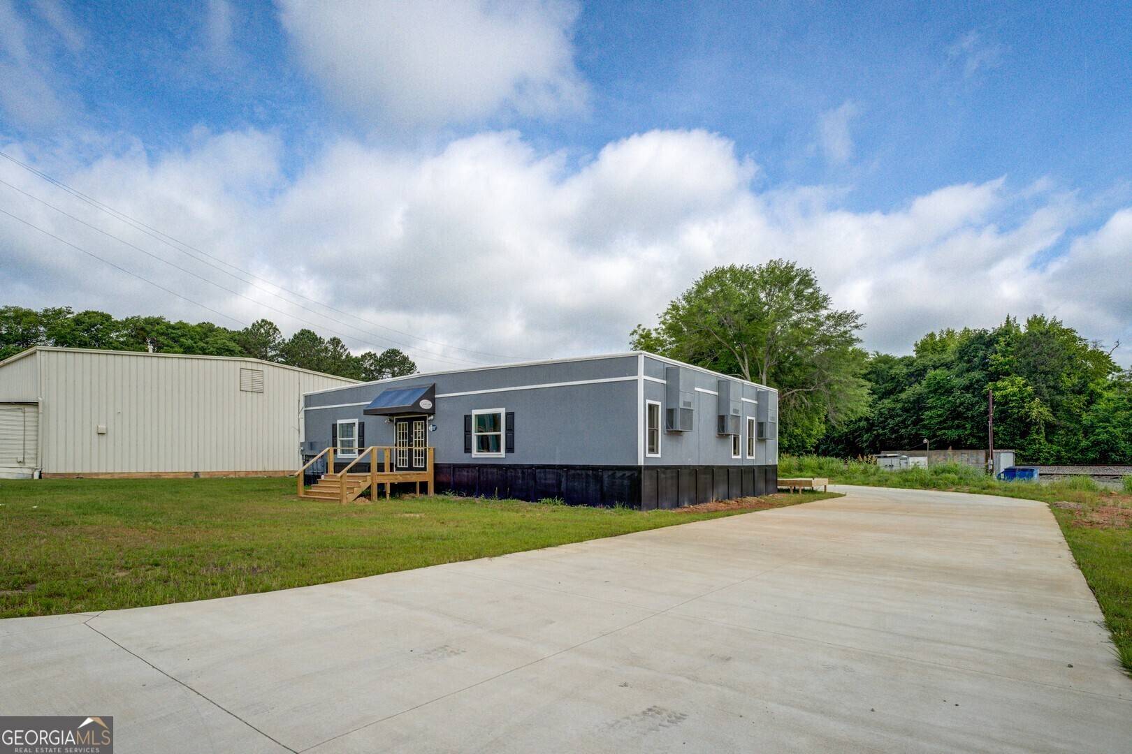 Jackson, GA 30233,345 Lyons ST