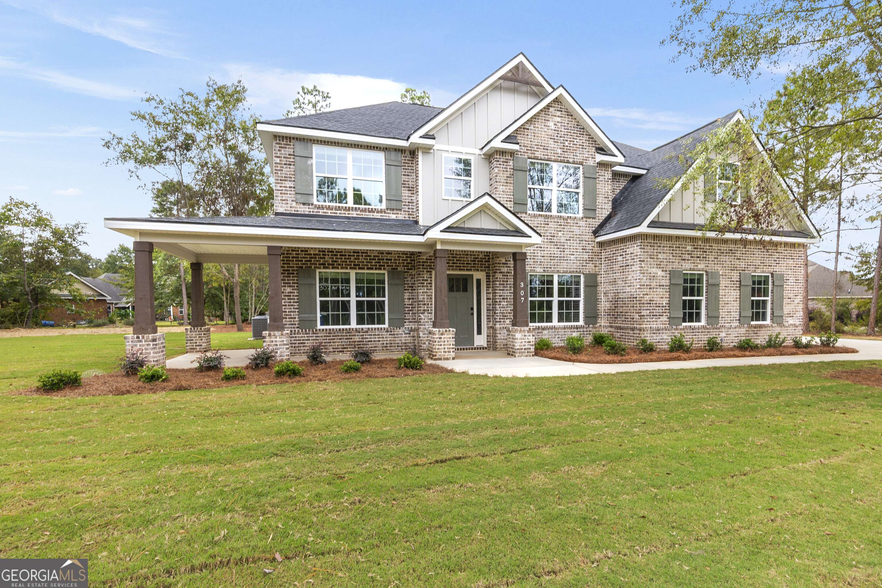 Warner Robins, GA 31093,307 Air View DR