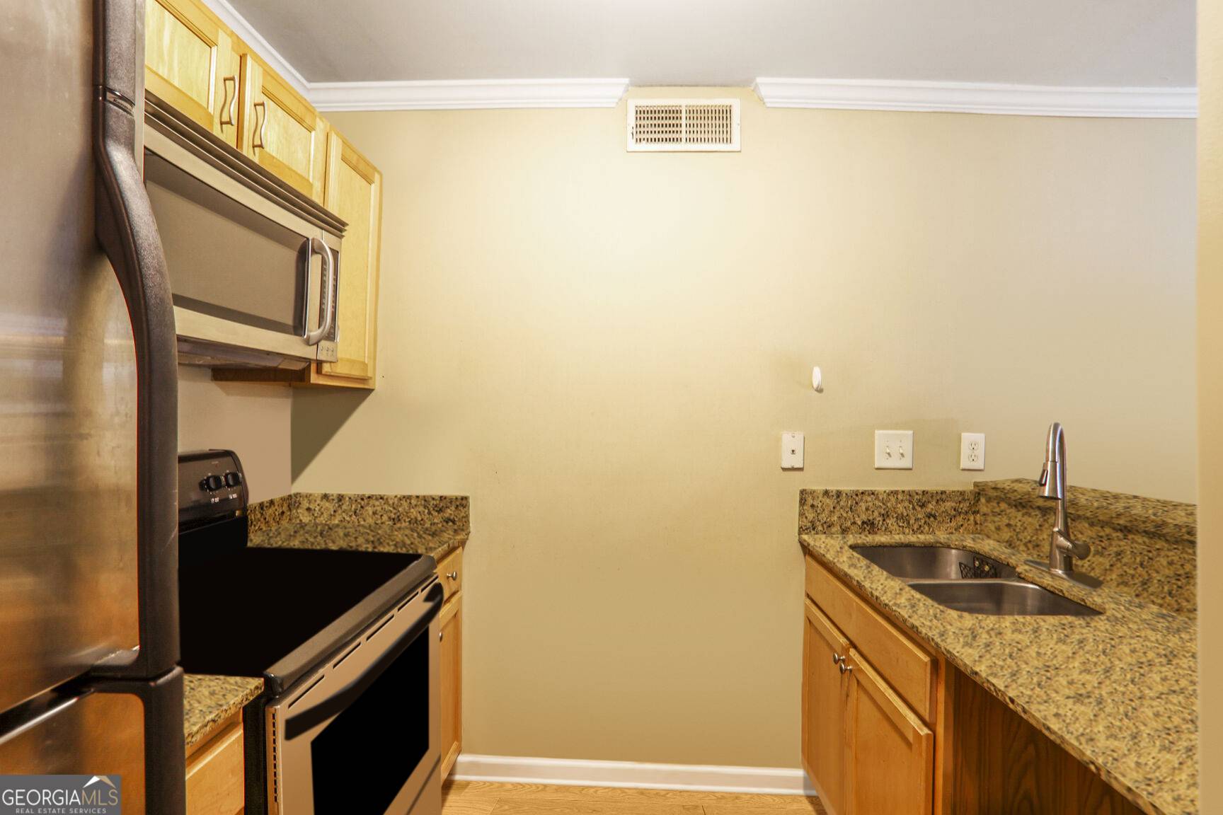 Atlanta, GA 30318,1041 State ST NW #23