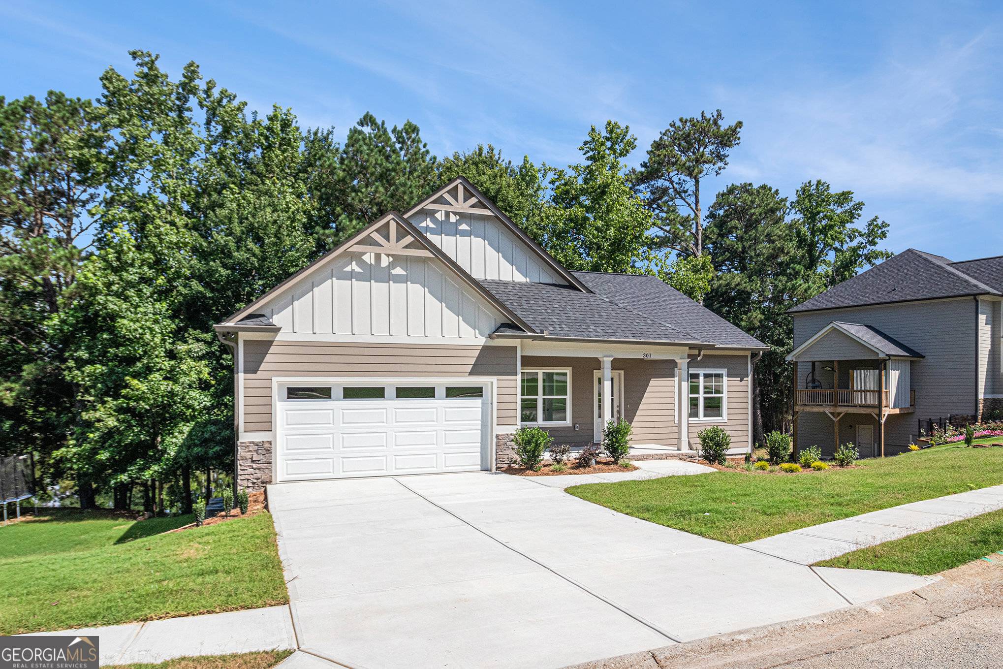 Carrollton, GA 30116,301 Retreat WAY