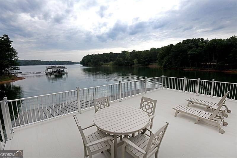 Lavonia, GA 30553,280 LAKE CLUB CIR