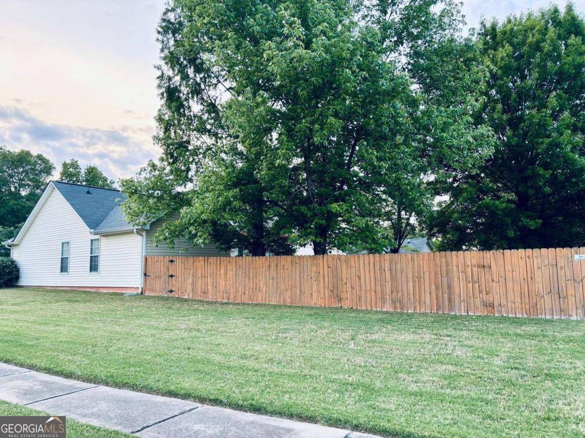 Stockbridge, GA 30281,486 Village CIR