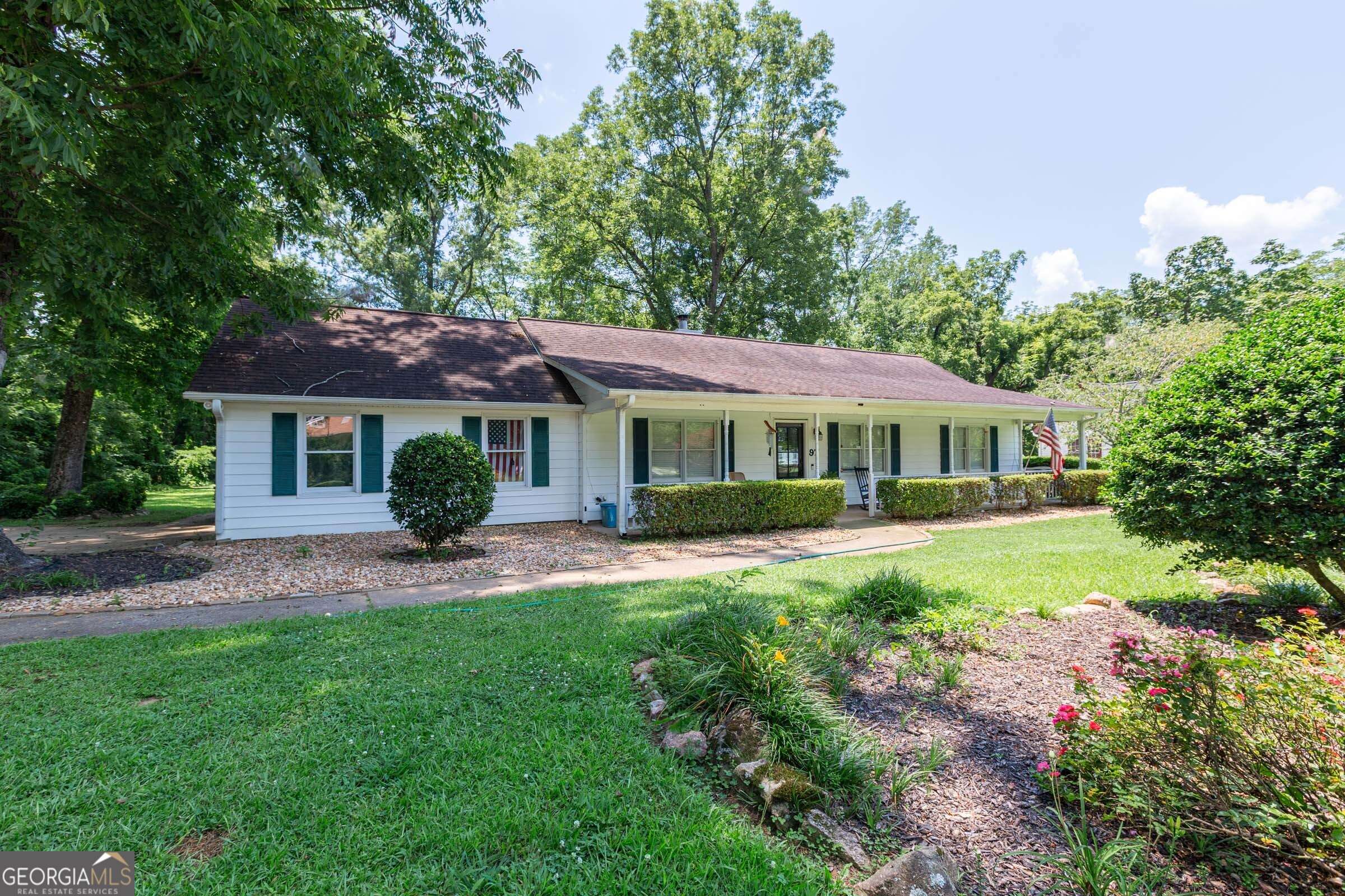 Senoia, GA 30276,97 Line Creek RD