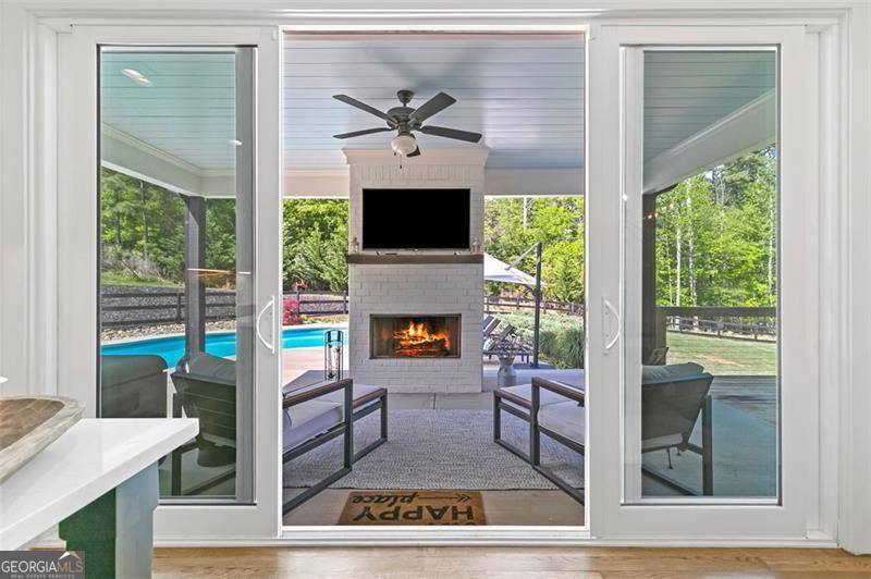 Flowery Branch, GA 30542,6560 CRESTWOOD PENINSULA