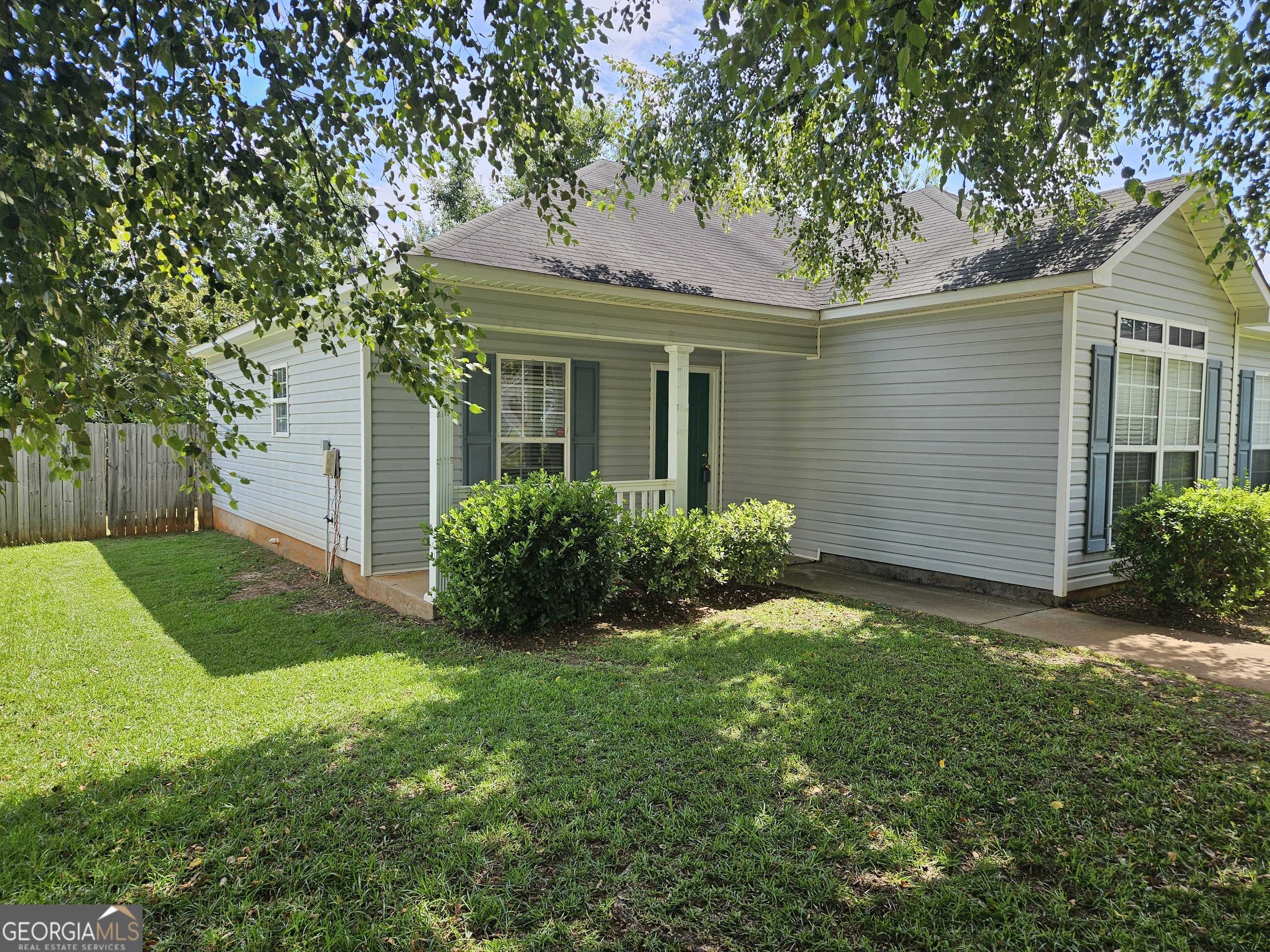 Warner Robins, GA 31088,109 Candy LN