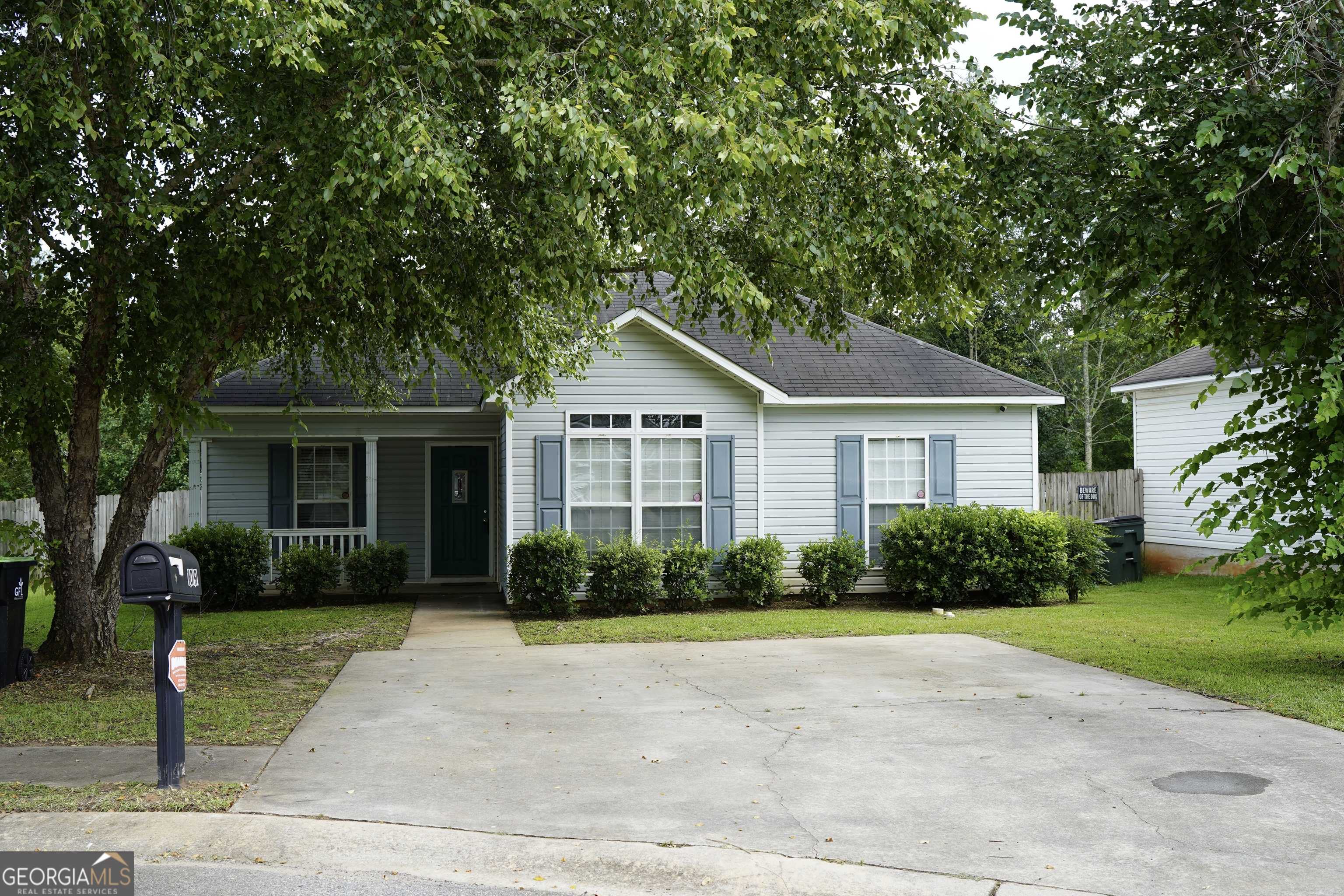 Warner Robins, GA 31088,109 Candy LN