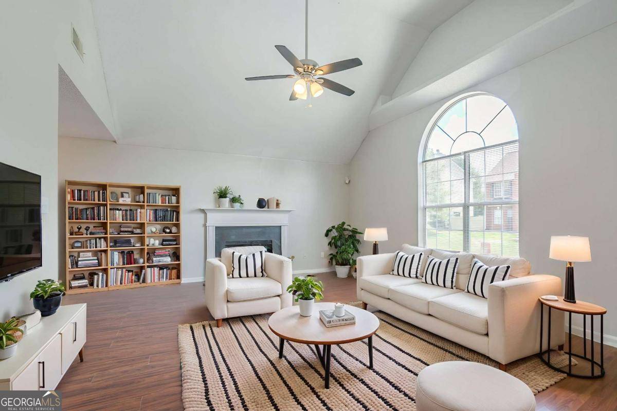 Lithonia, GA 30058,999 Brecken LN
