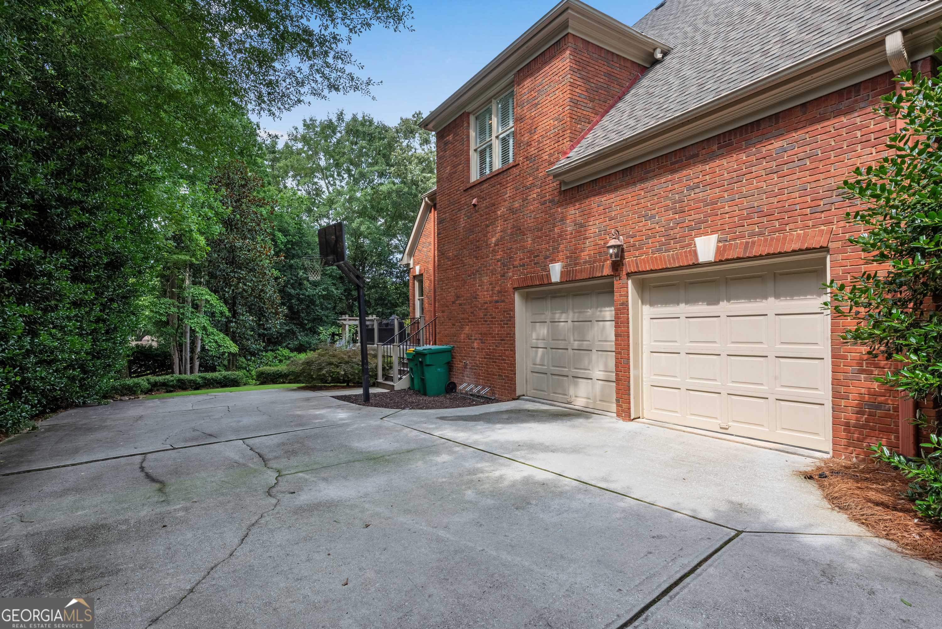 Atlanta, GA 30342,400 Morgan Oak CIR