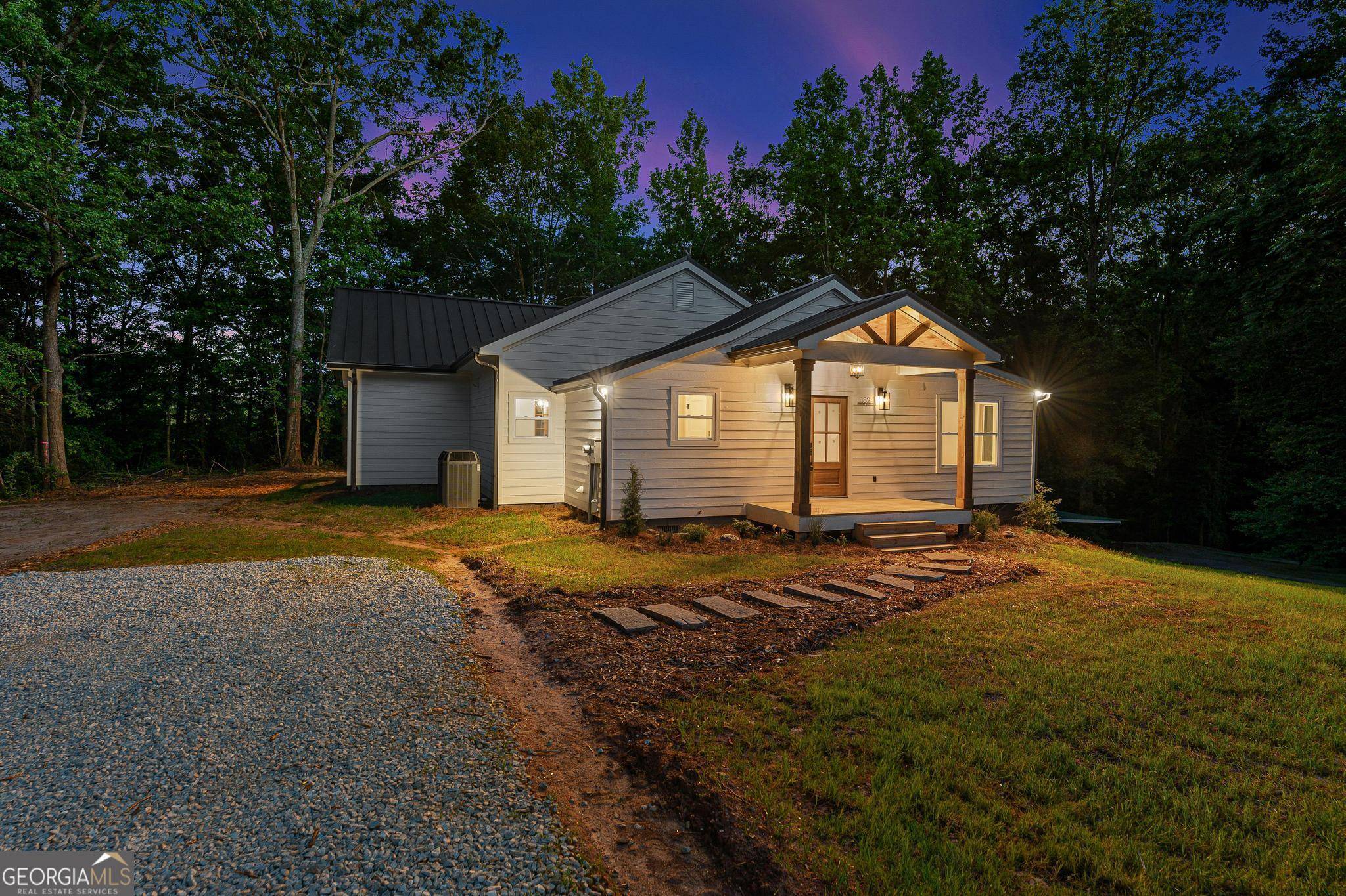 Hartwell, GA 30643,182 Cherry Rose LN