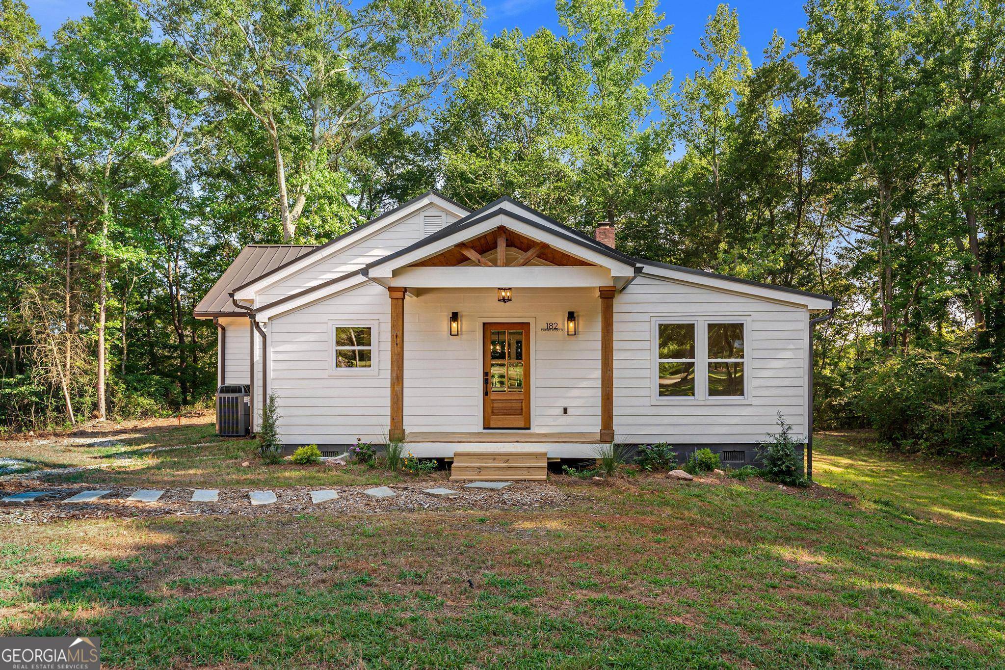 Hartwell, GA 30643,182 Cherry Rose LN