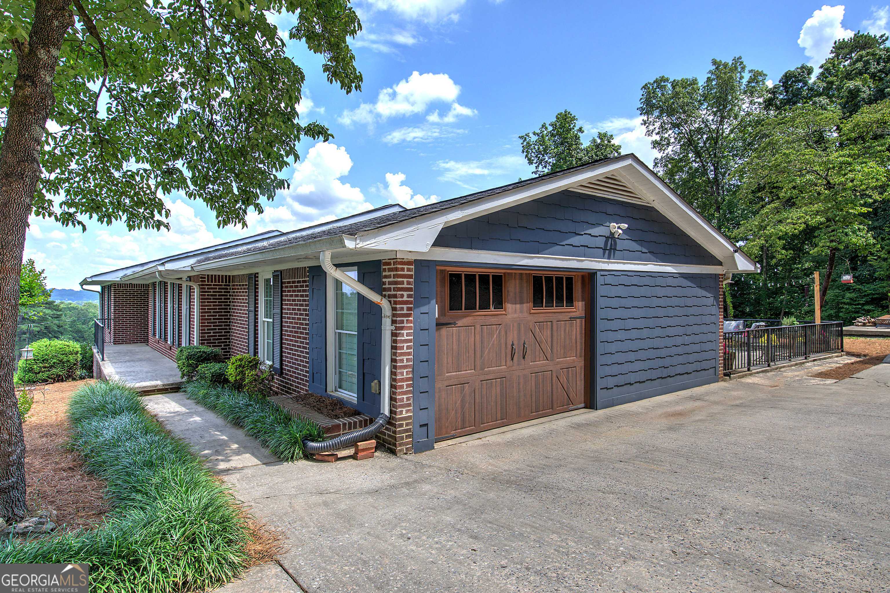 Calhoun, GA 30701,198 Hillcrest DR