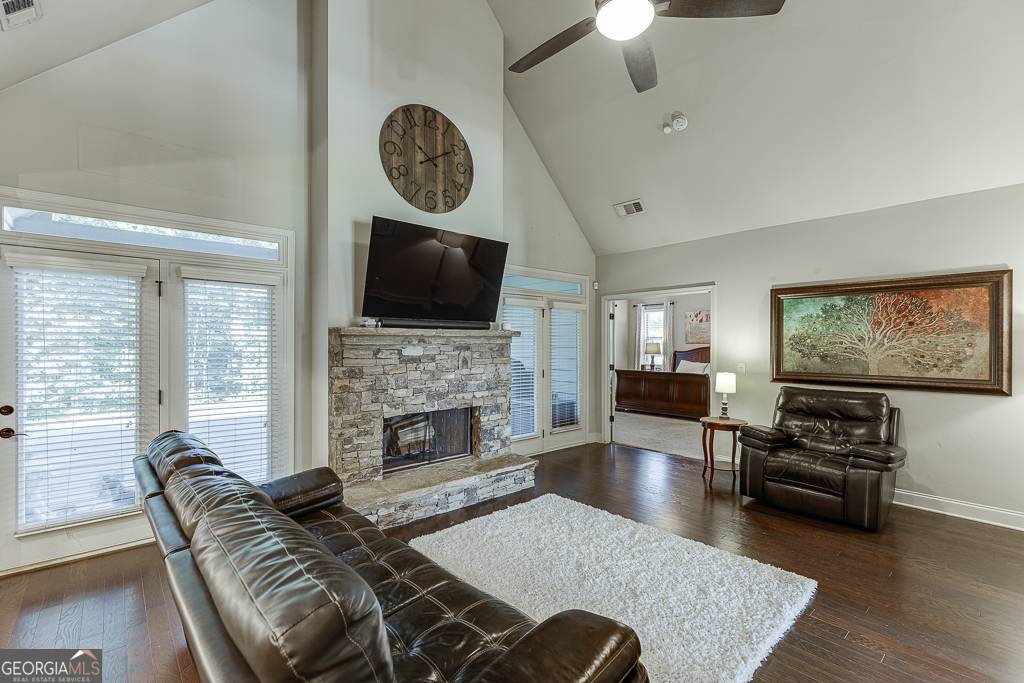 Flowery Branch, GA 30542,6206 Little Cove DR