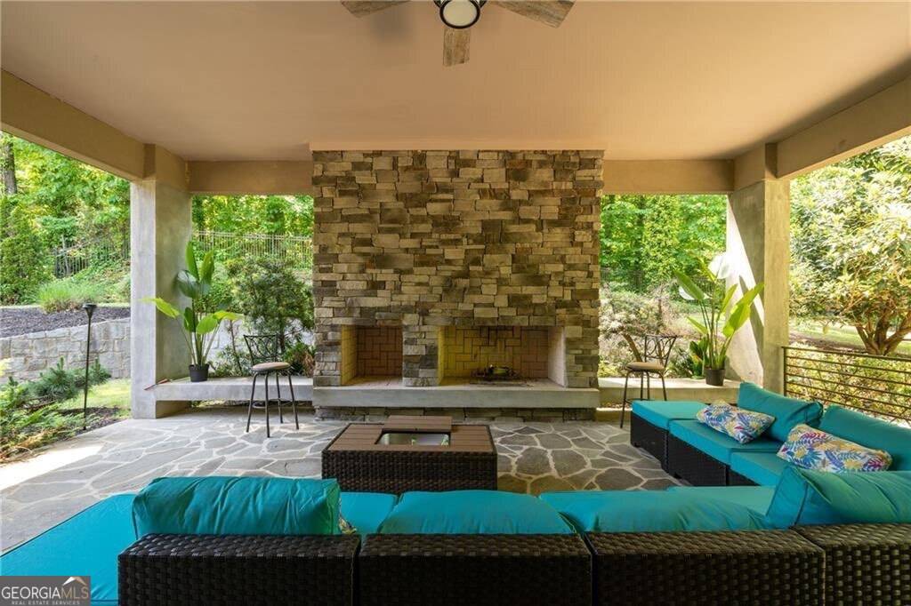 Atlanta, GA 30318,643 Larchmont CIR NW