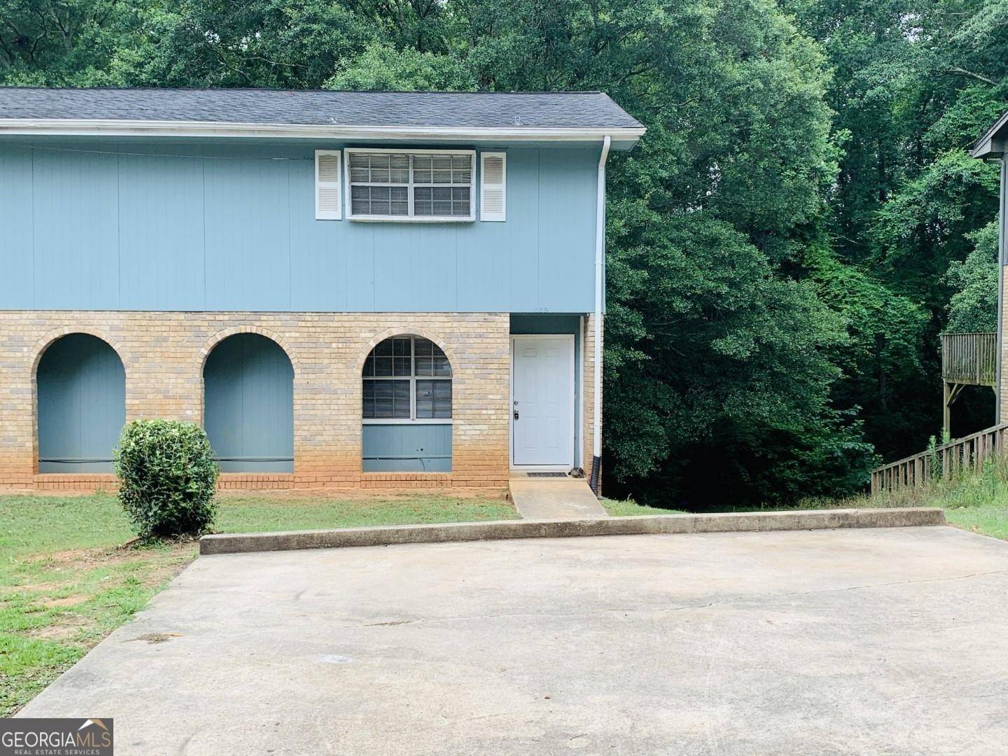 Conyers, GA 30012,1069 Laurel LN NW #B